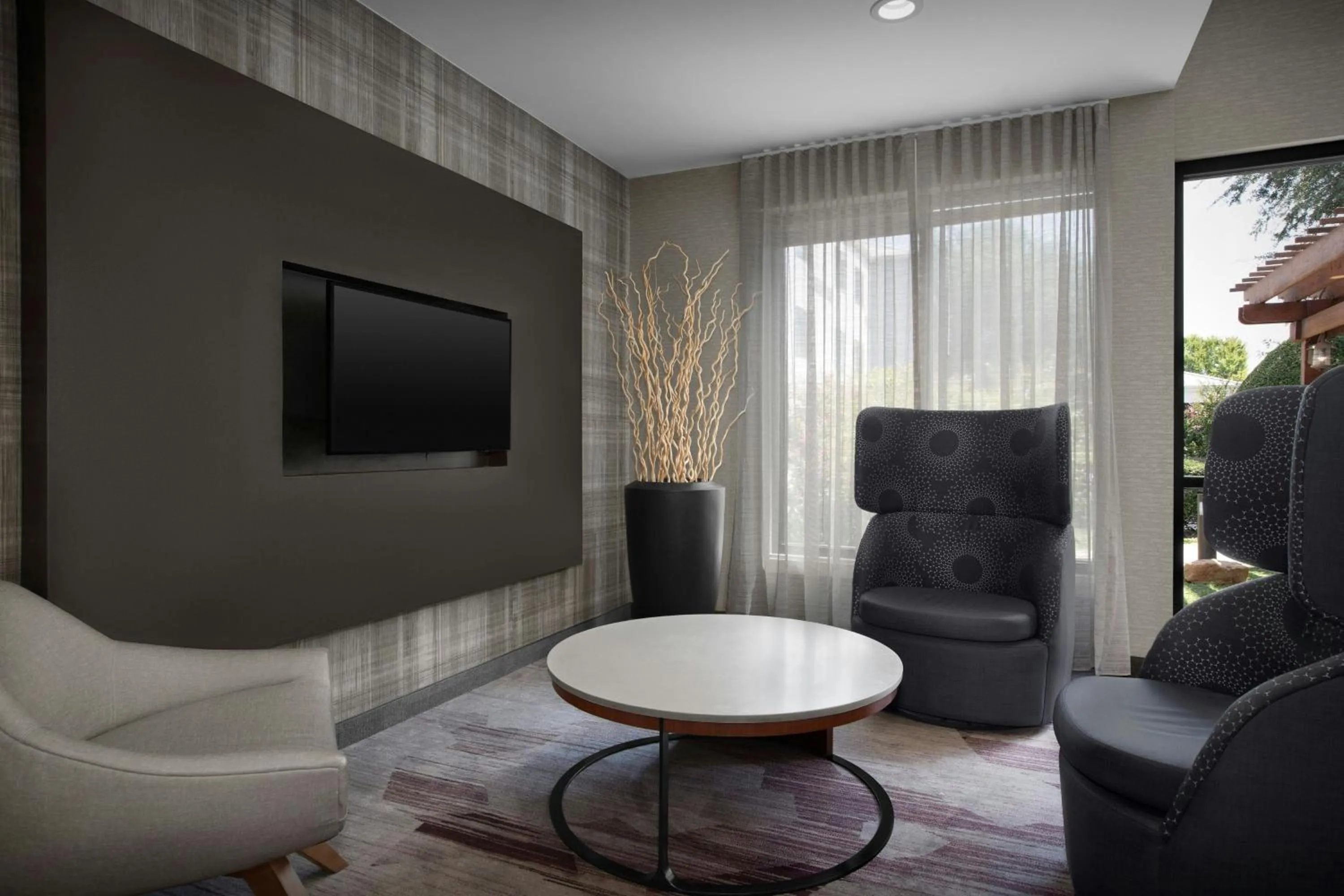 Lobby or reception in Courtyard by Marriott Dallas DFW Airport North/Irving