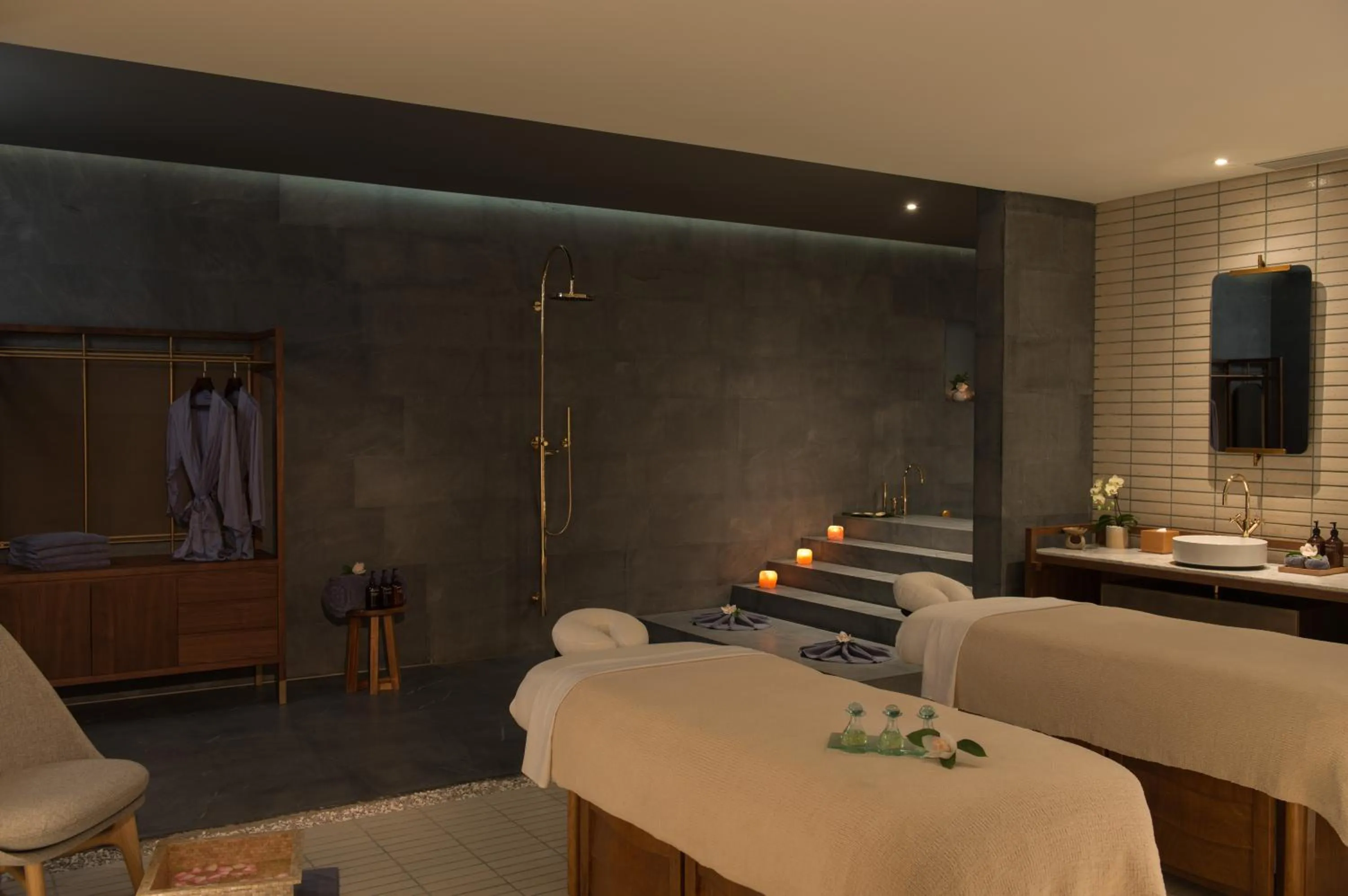 Massage in The Sukhothai Shanghai