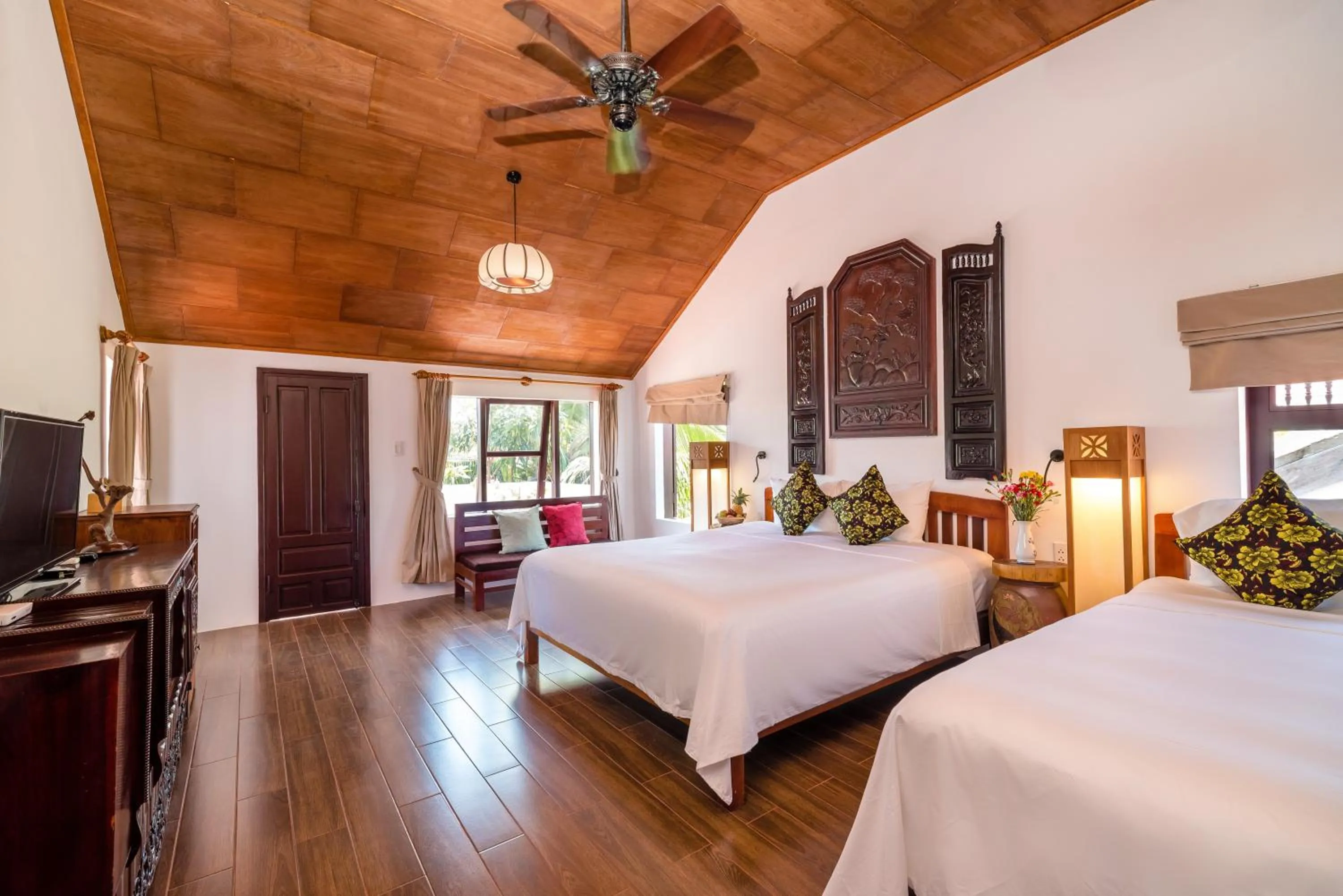 Photo of the whole room, Bed in An Bang Coco Villa