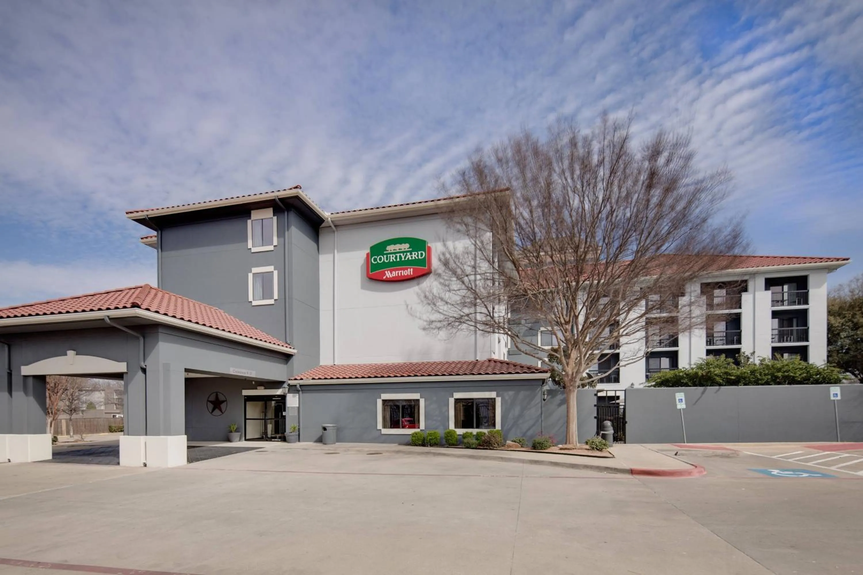 Property building in Courtyard Fort Worth I-30 West Near NAS JRB