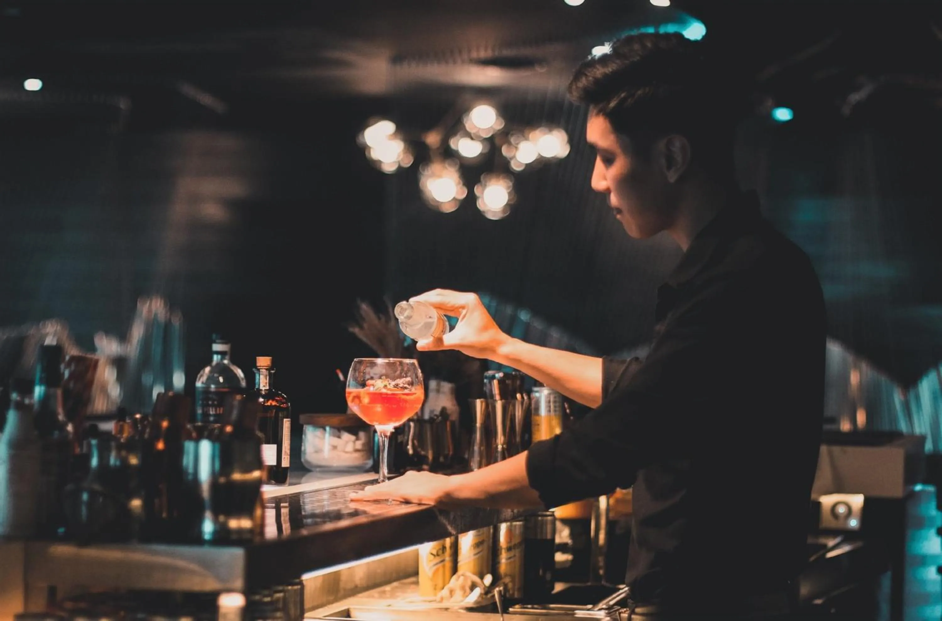 Lounge or bar in InterContinental Hanoi Landmark72 by IHG