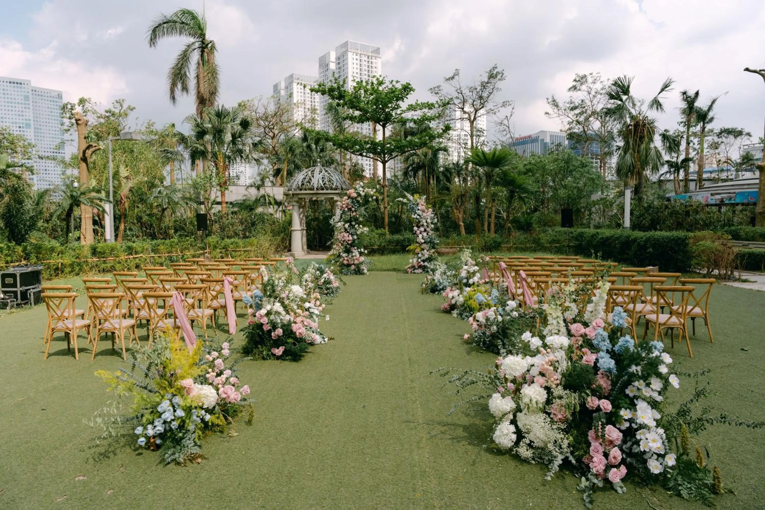 Meeting/conference room in InterContinental Hanoi Landmark72 by IHG