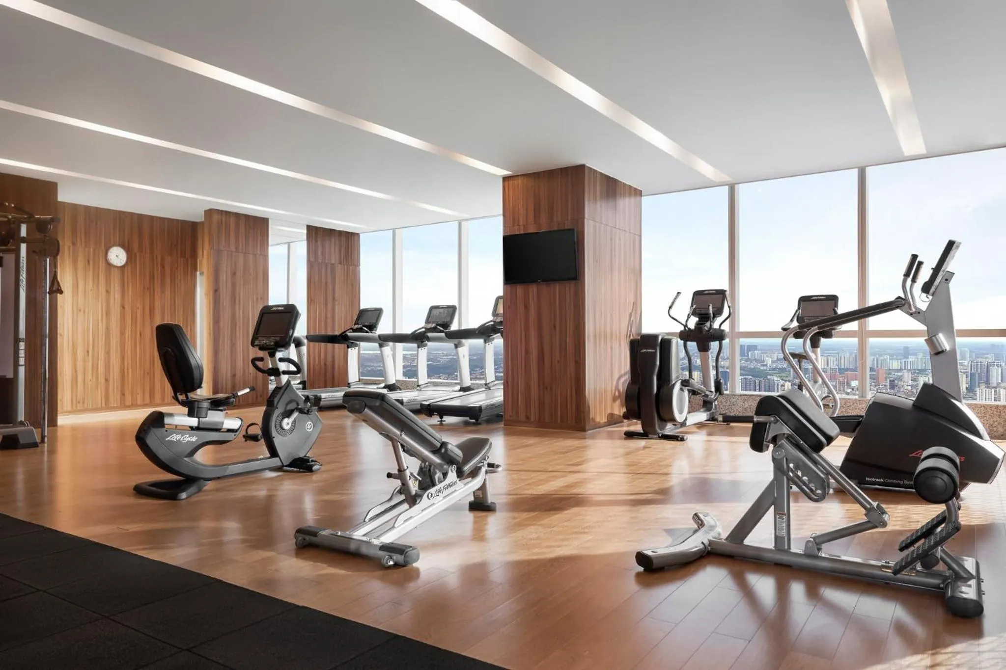 Fitness centre/facilities in InterContinental Hanoi Landmark72 by IHG