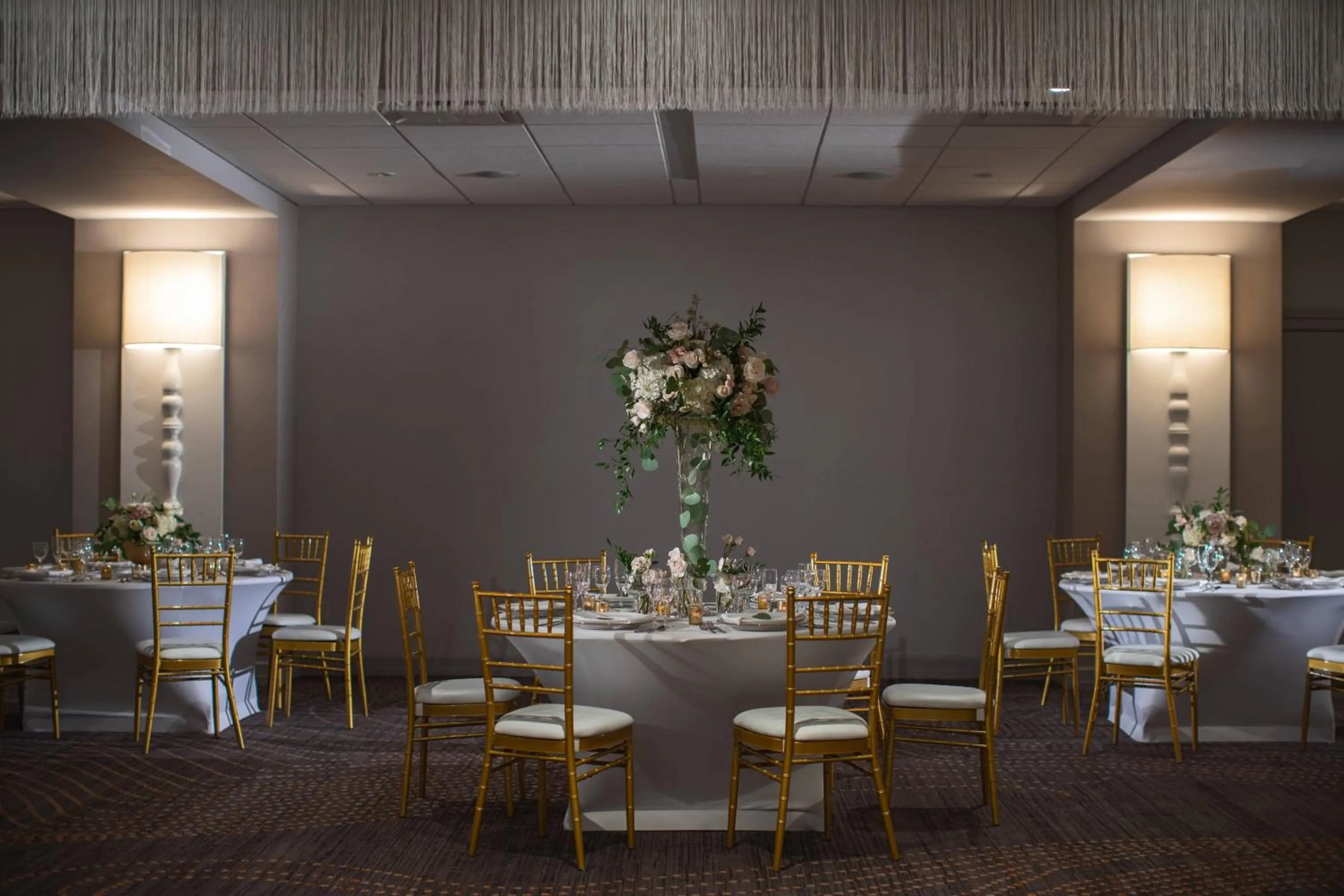 Banquet/Function facilities in Renaissance Des Moines Savery Hotel