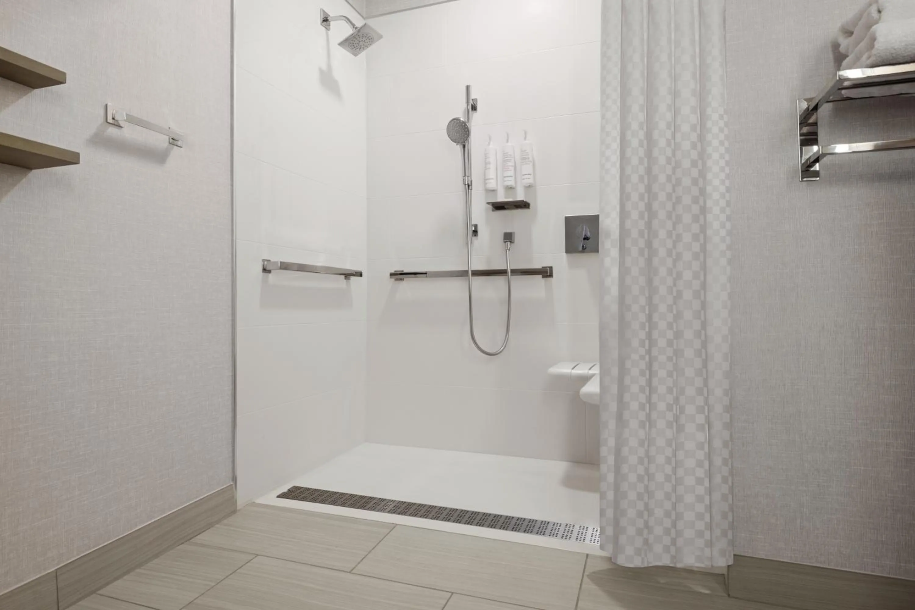 Shower in Marriott Saddle Brook