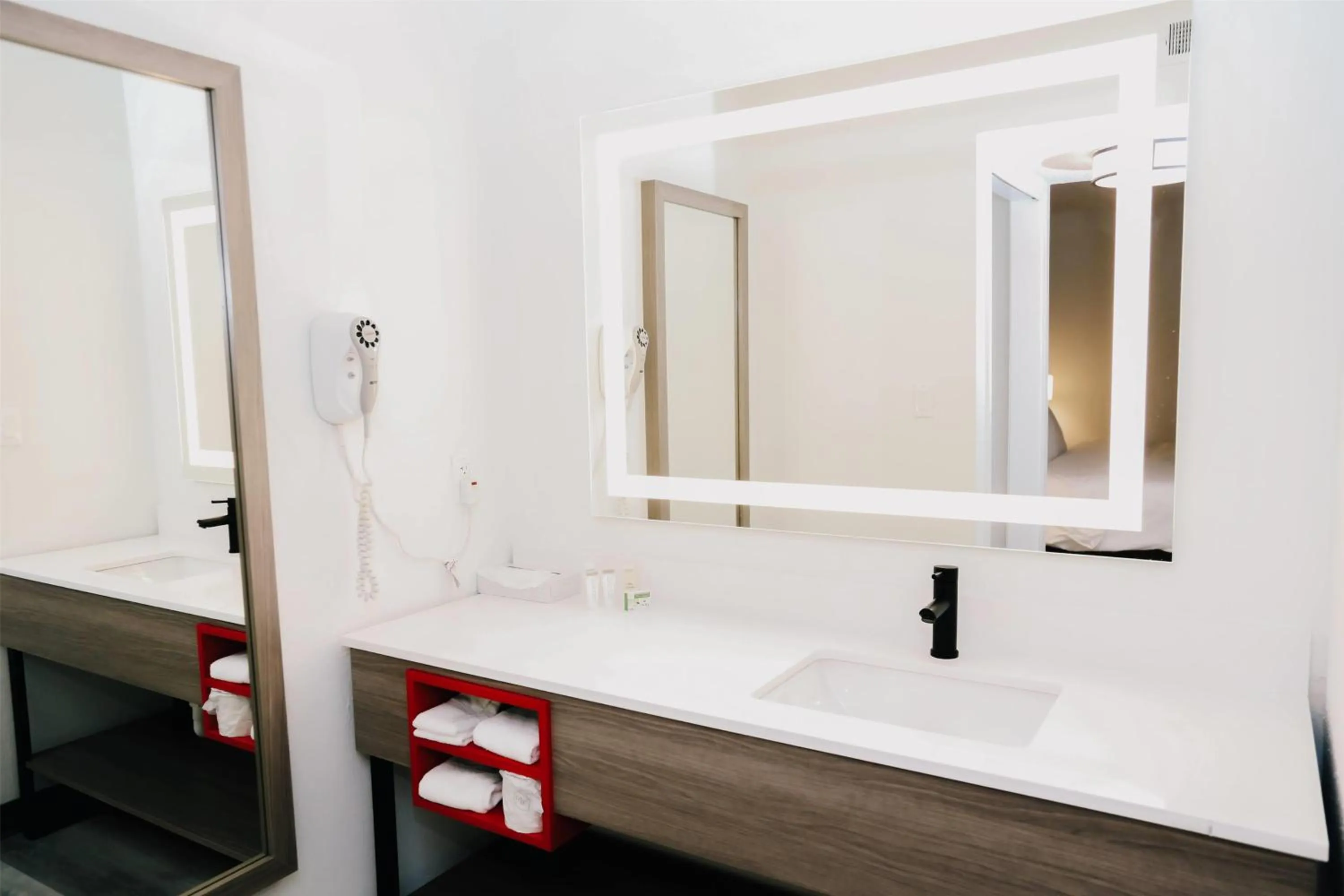 Bathroom in Hawthorn Suites by Wyndham Tinton Falls