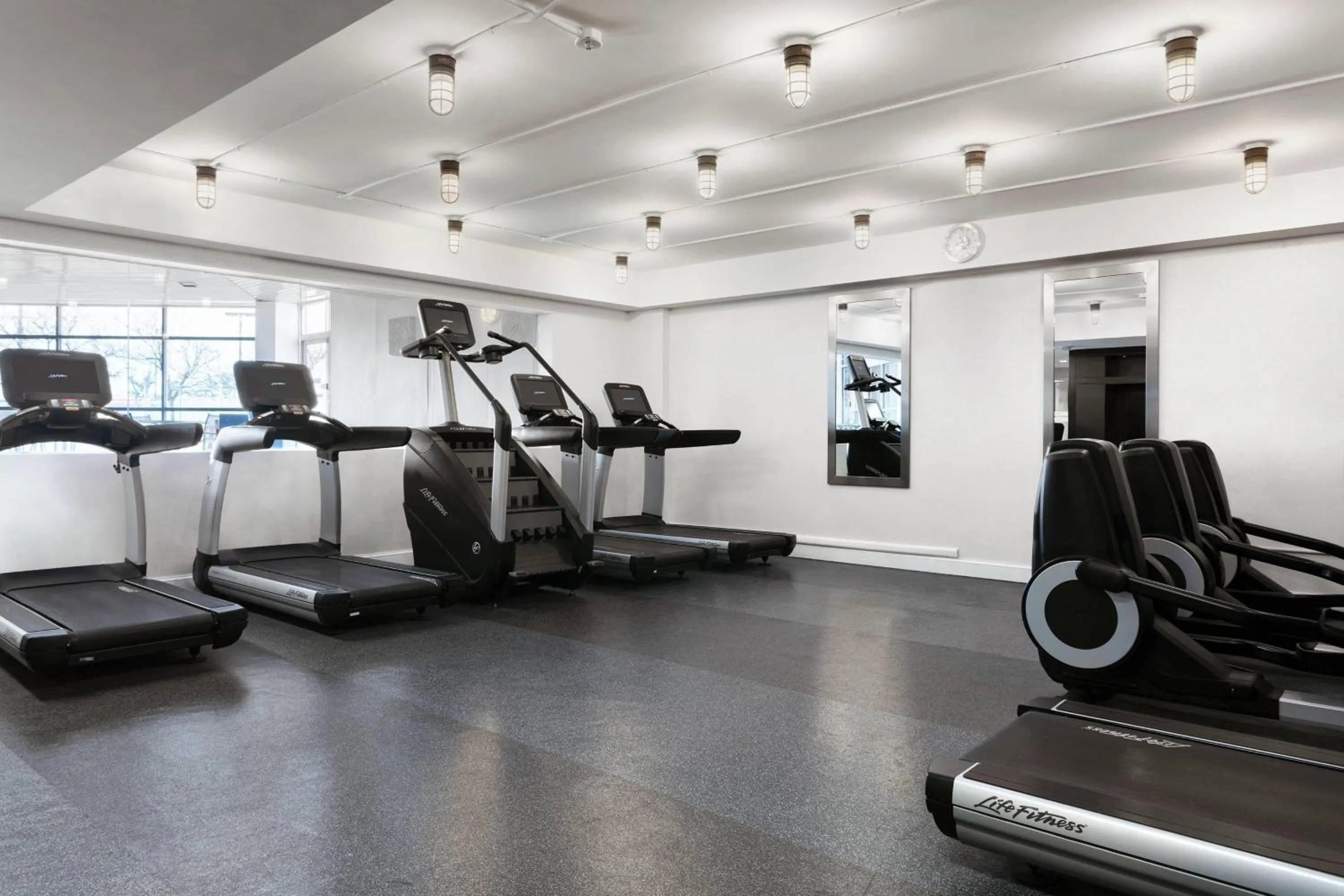 Fitness centre/facilities in Delta Hotels by Marriott Woodbridge