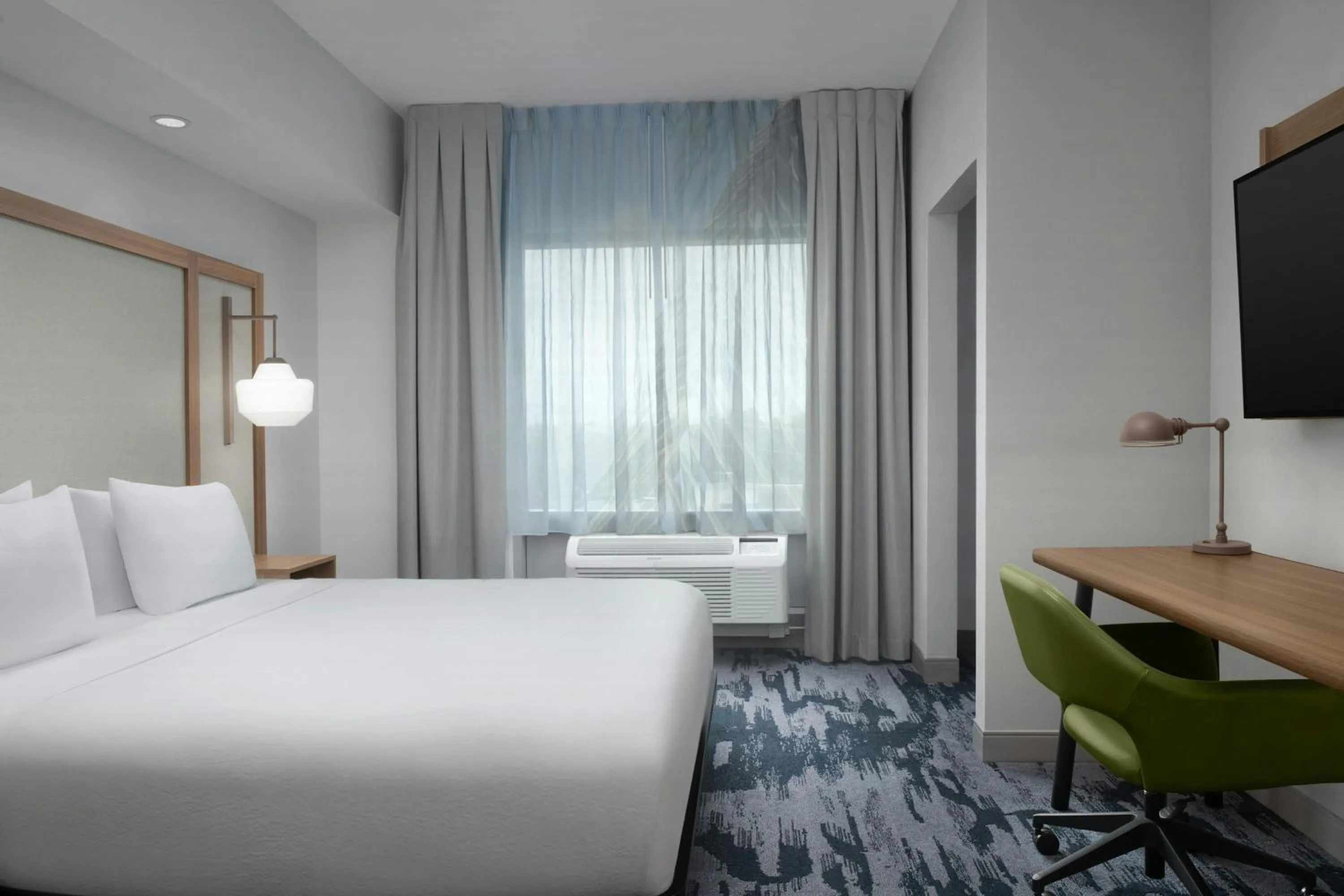 Photo of the whole room, Bed in Fairfield Inn & Suites Fort Lauderdale Airport & Cruise Port