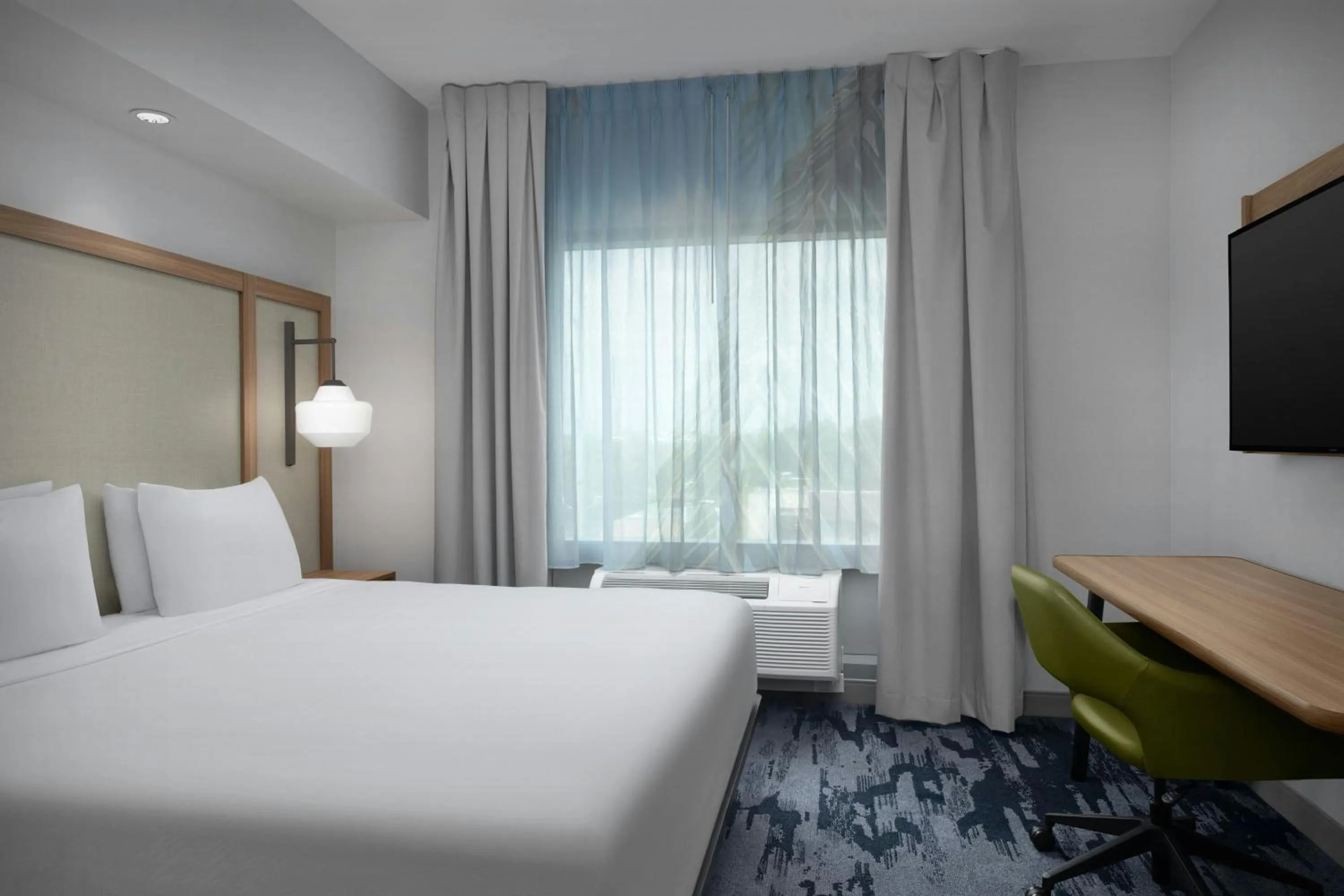 Photo of the whole room, Bed in Fairfield Inn & Suites Fort Lauderdale Airport & Cruise Port