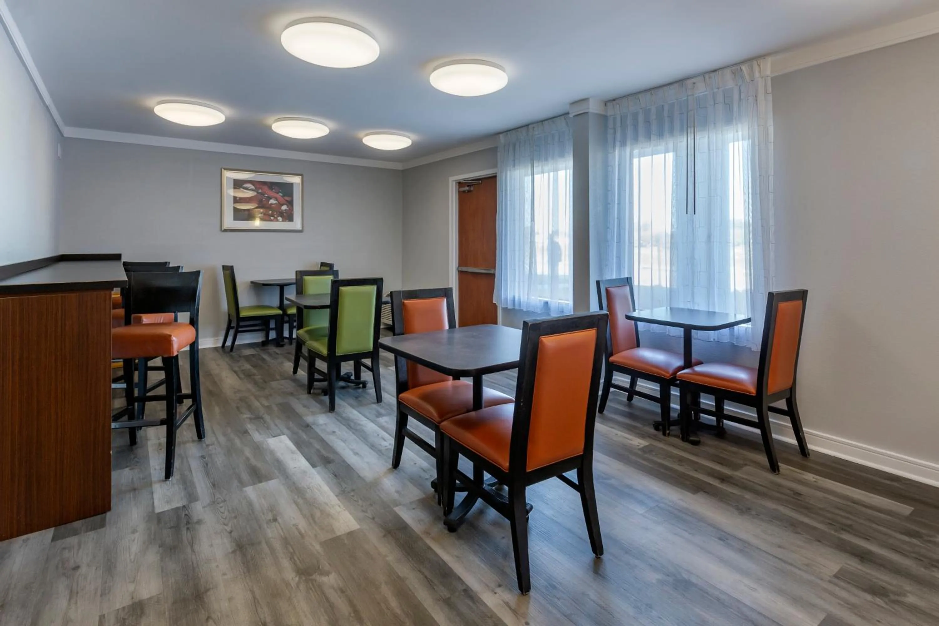 Restaurant/places to eat in Quality Inn Fayetteville near Fort Bragg