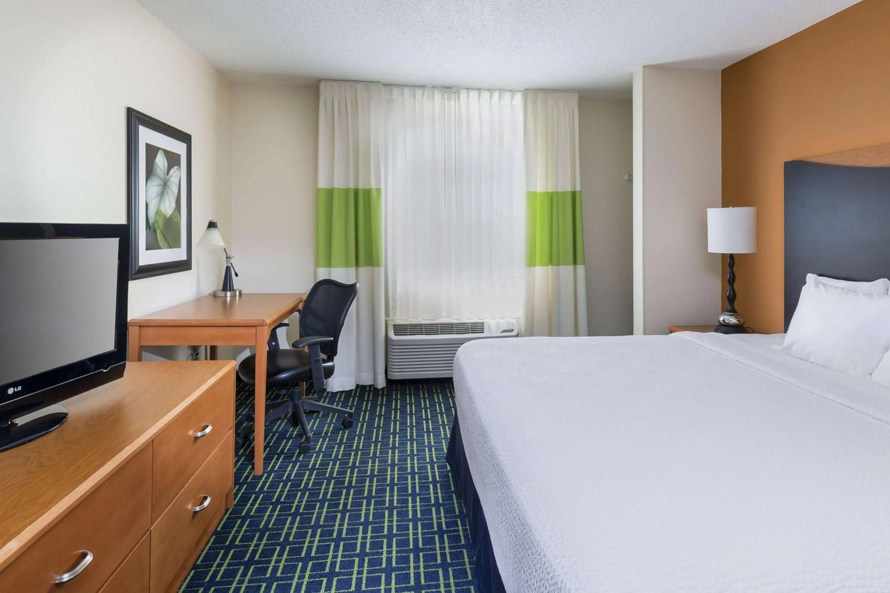 Photo of the whole room in AmericInn by Wyndham Topeka