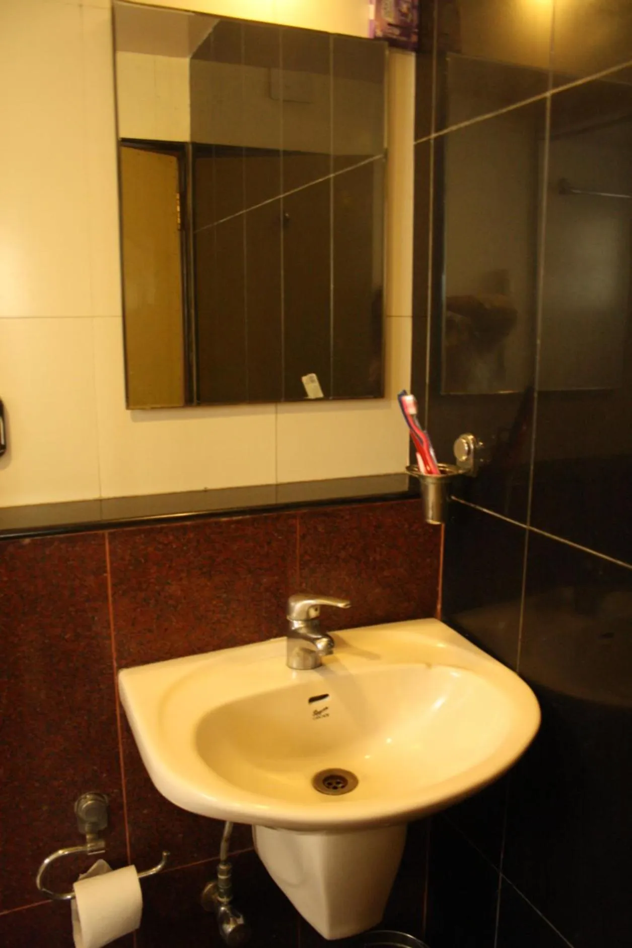 Bathroom in Hotel Stay Inn