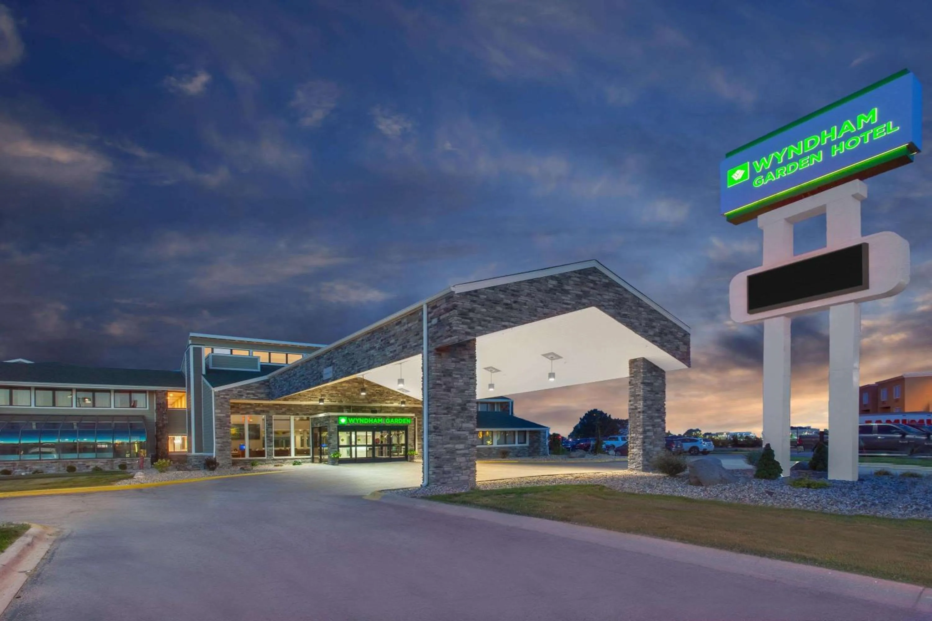 Property building in Wyndham Garden Fort Wayne