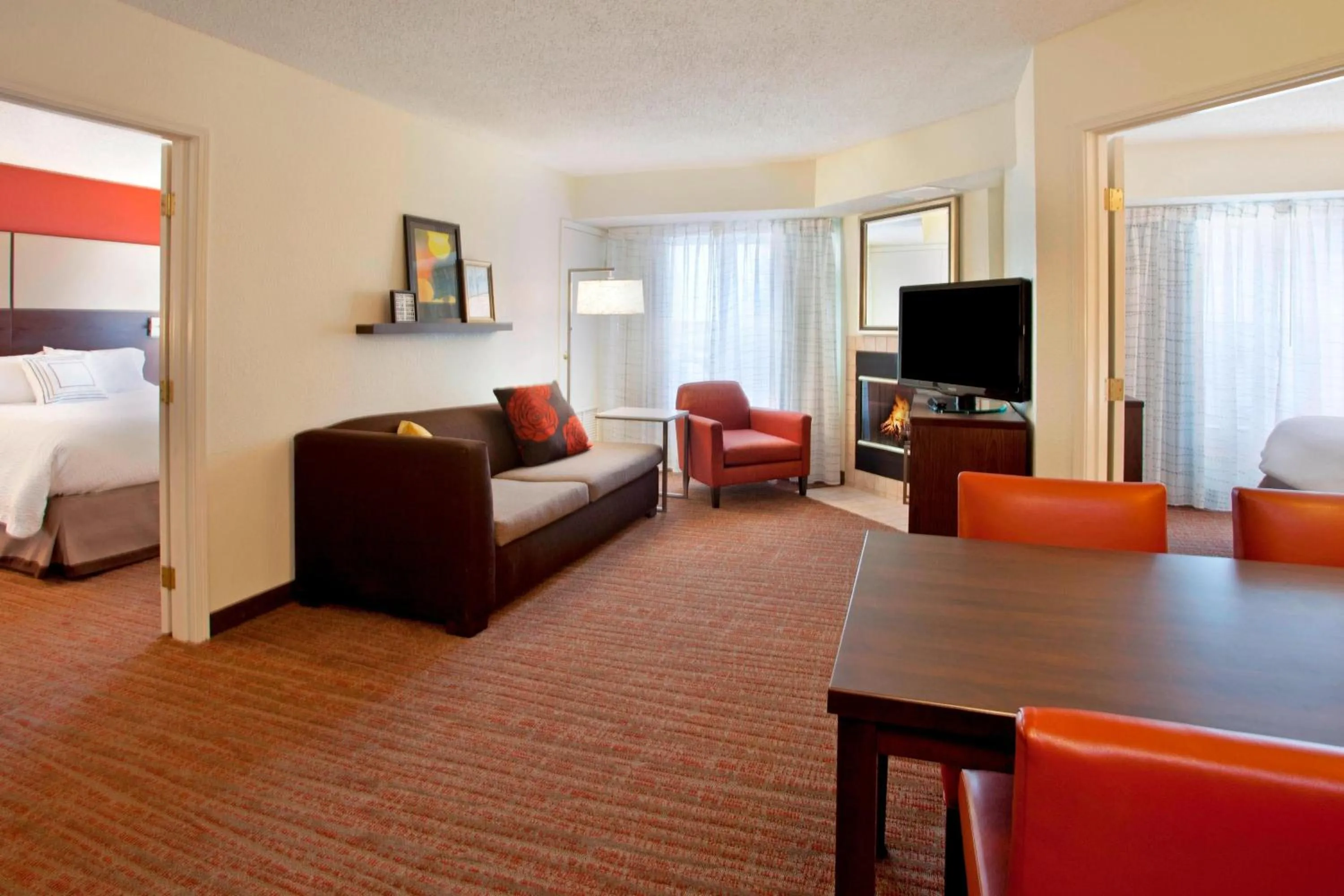 Living room, Bed in Residence Inn by Marriott Fort Wayne Southwest