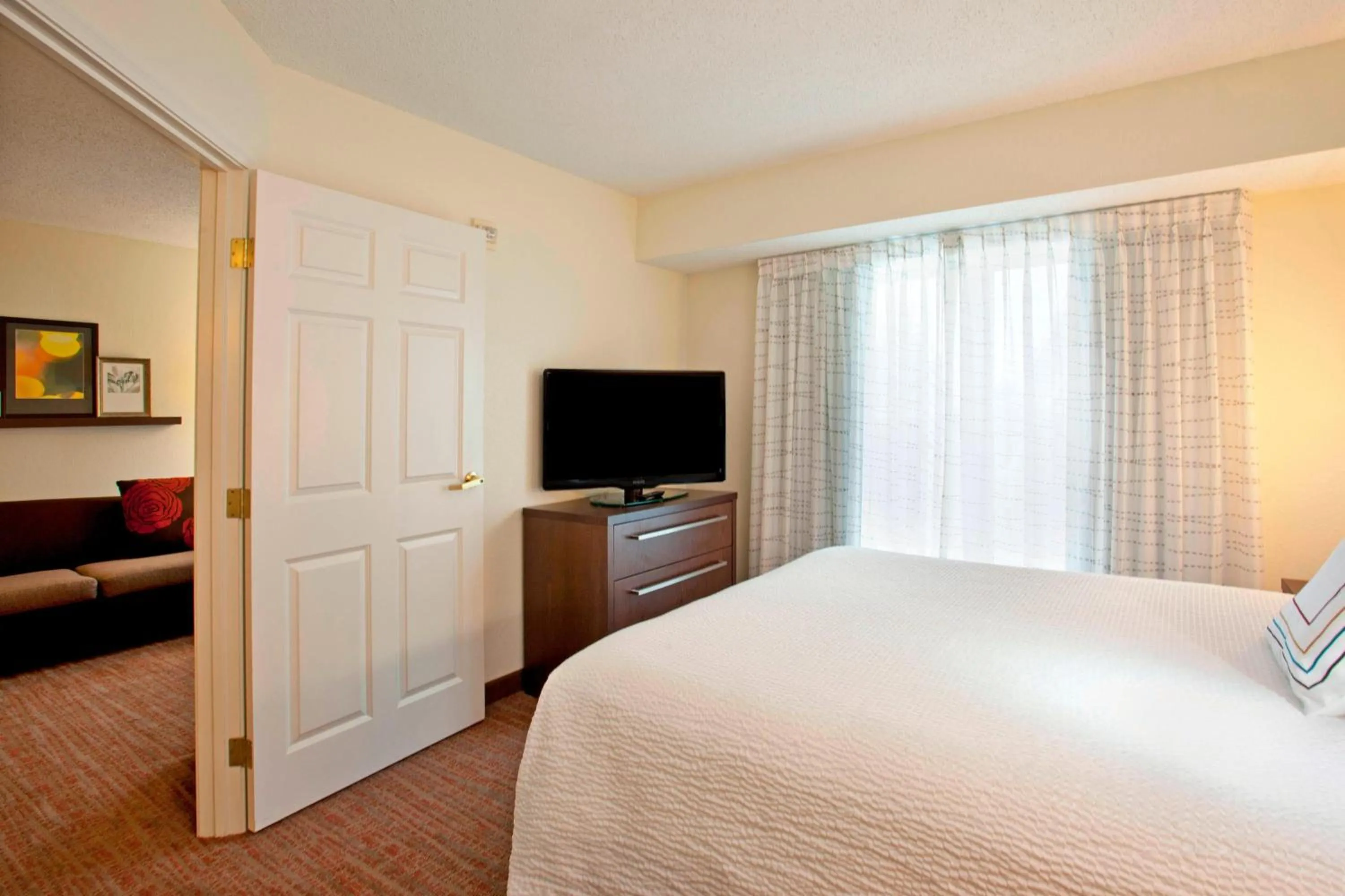 Bedroom, Bed in Residence Inn by Marriott Fort Wayne Southwest