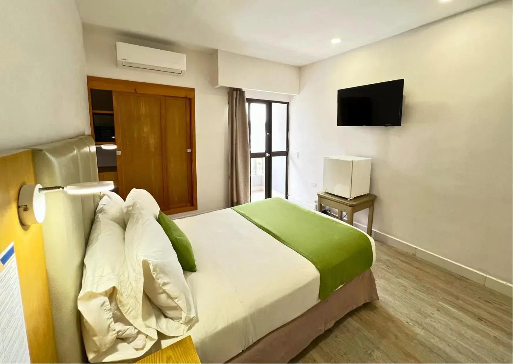 Double Room in Hotel American Golf Double Room in Hotel American Golf