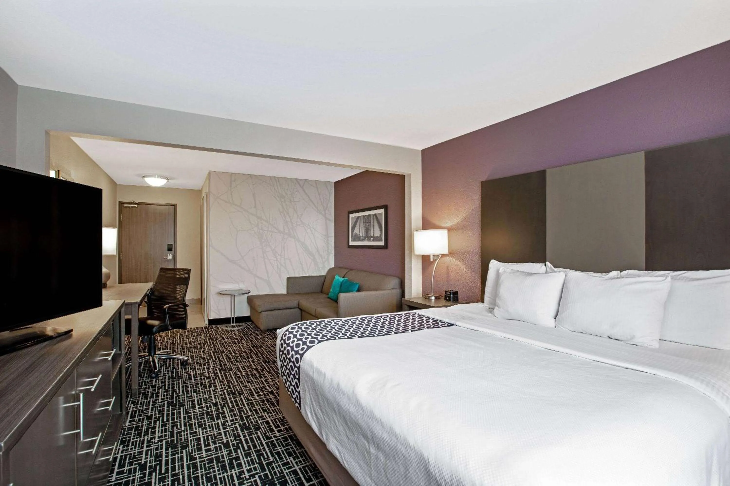 Bed in La Quinta by Wyndham Fayetteville