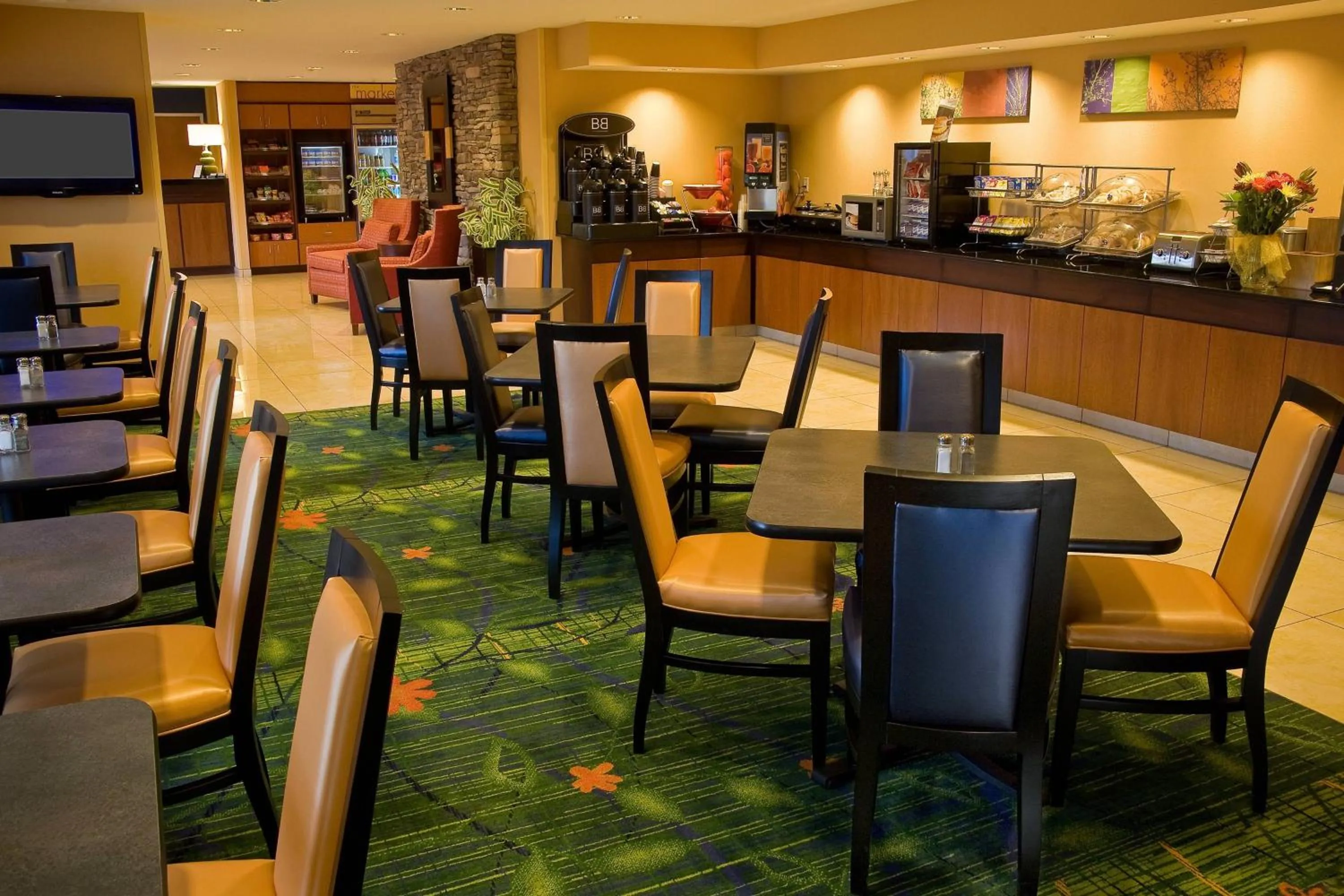 Breakfast in Fairfield Inn Spokane Downtown