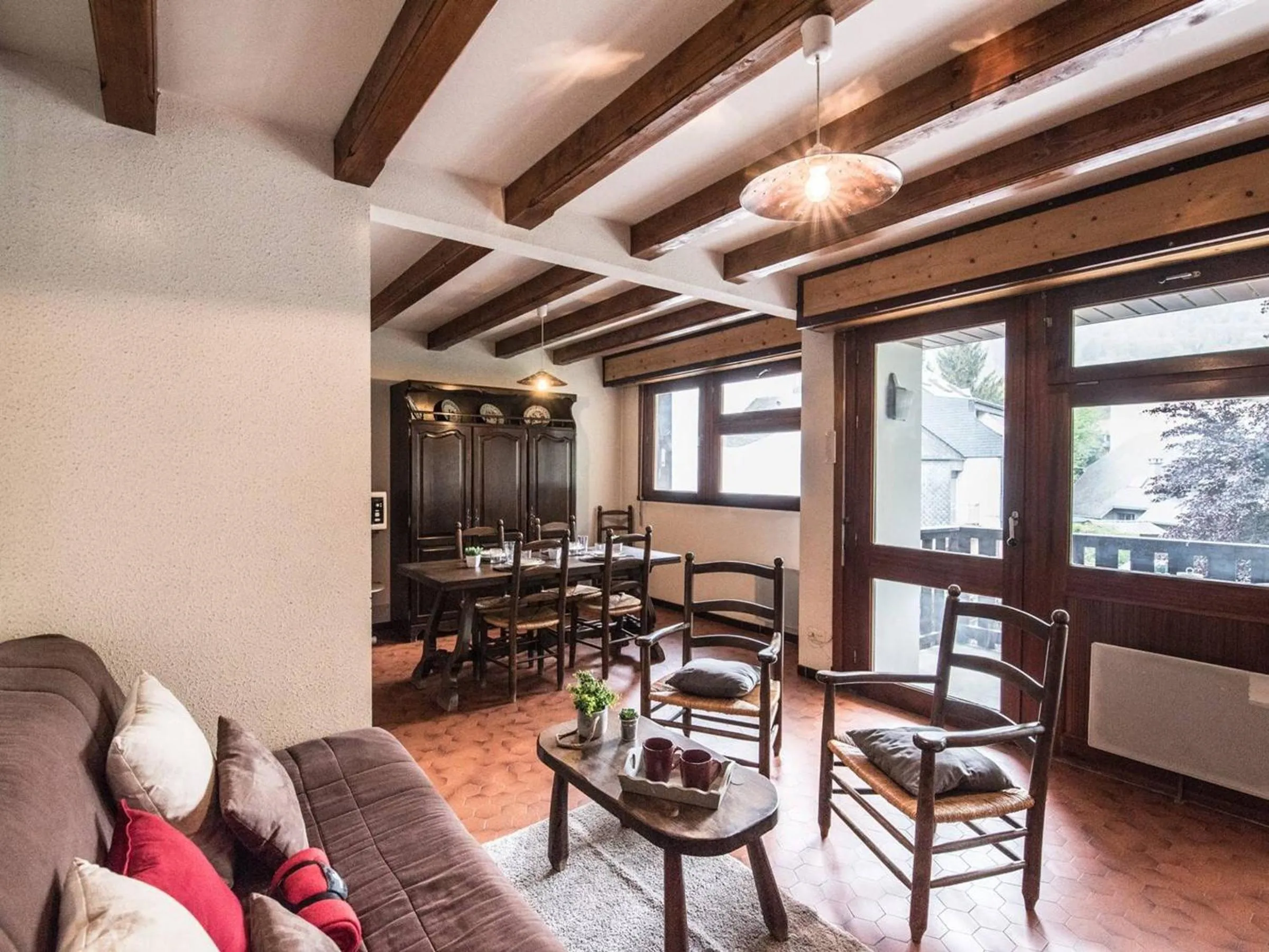 Appartement 4 pers avec terrasse, parking privé, proche thermes et remontées mécaniques - FR-1-296-198