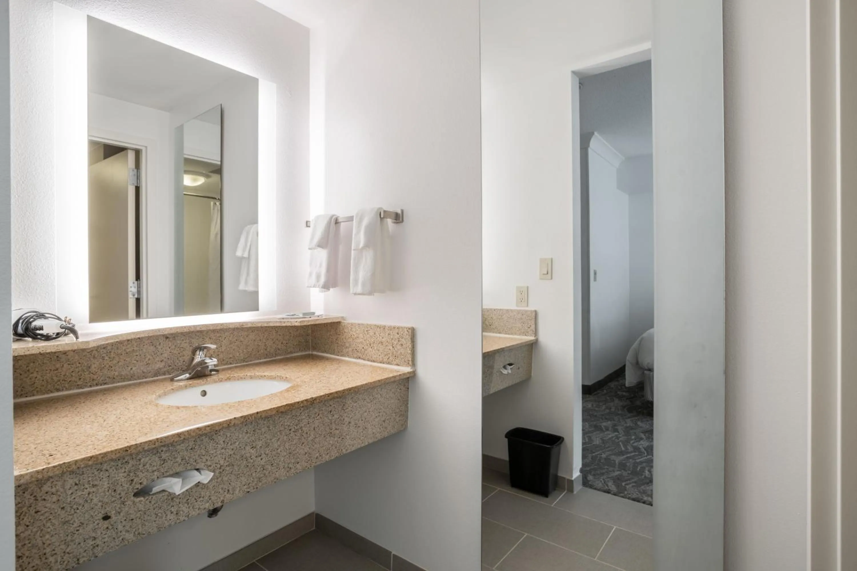 Photo of the whole room in SpringHill Suites Gainesville