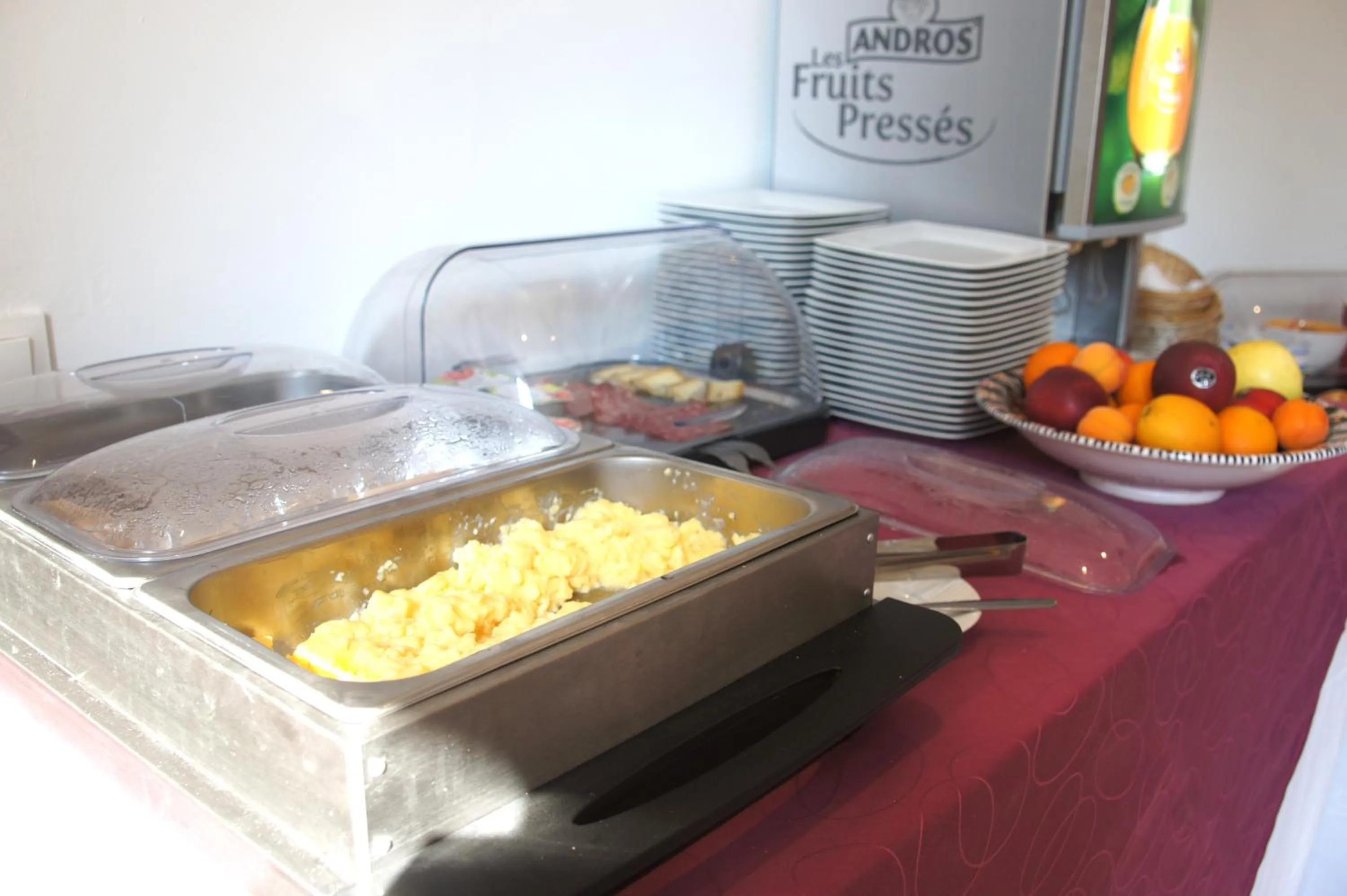 Food and drinks in Hotel des Alpes