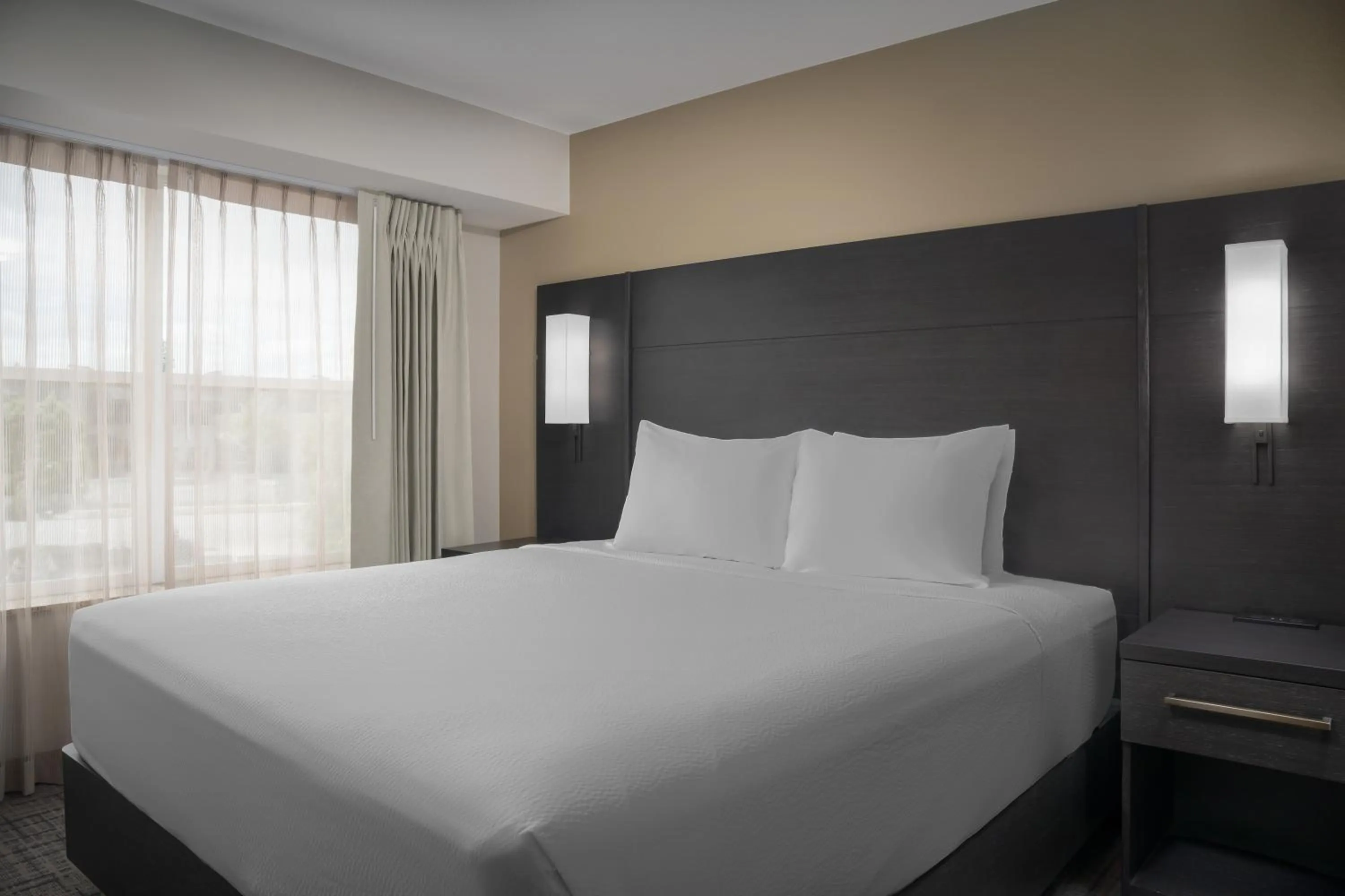 Bedroom, Bed in Residence Inn Spokane East Valley