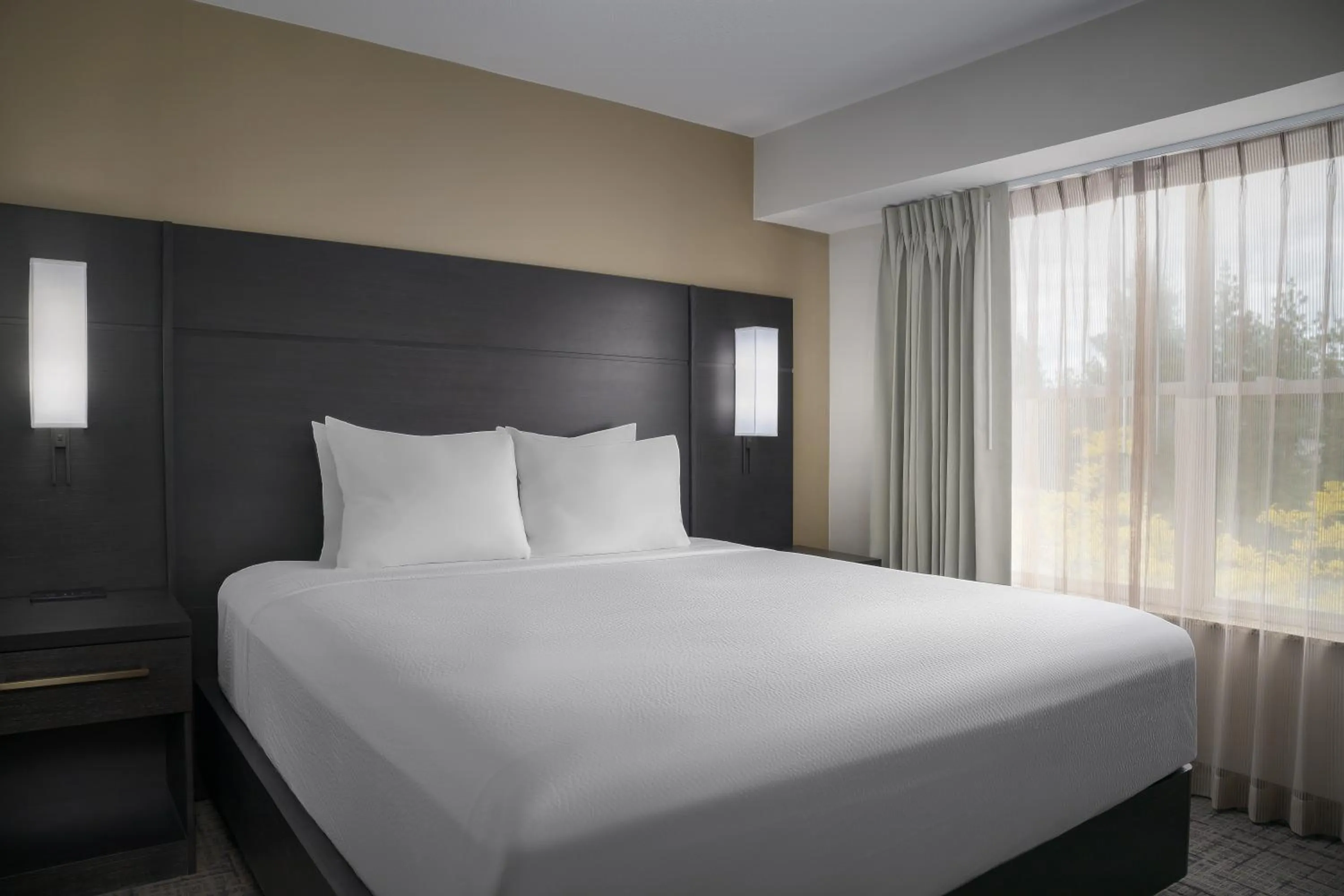 Bedroom, Bed in Residence Inn Spokane East Valley