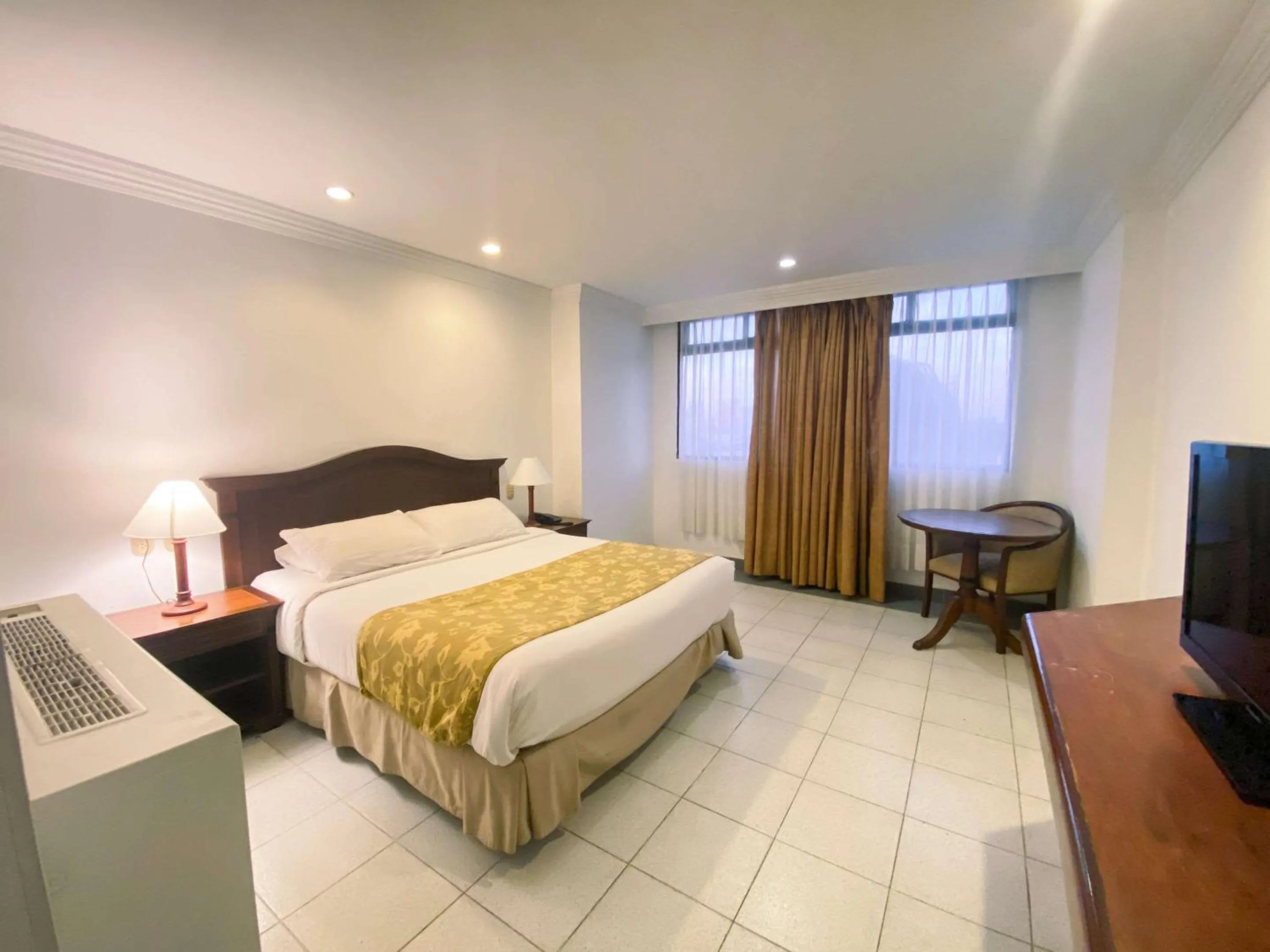 Bedroom, Bed in Hotel Faranda Express Puerta Del Sol Barranquilla, A Member of Radisson Individuals