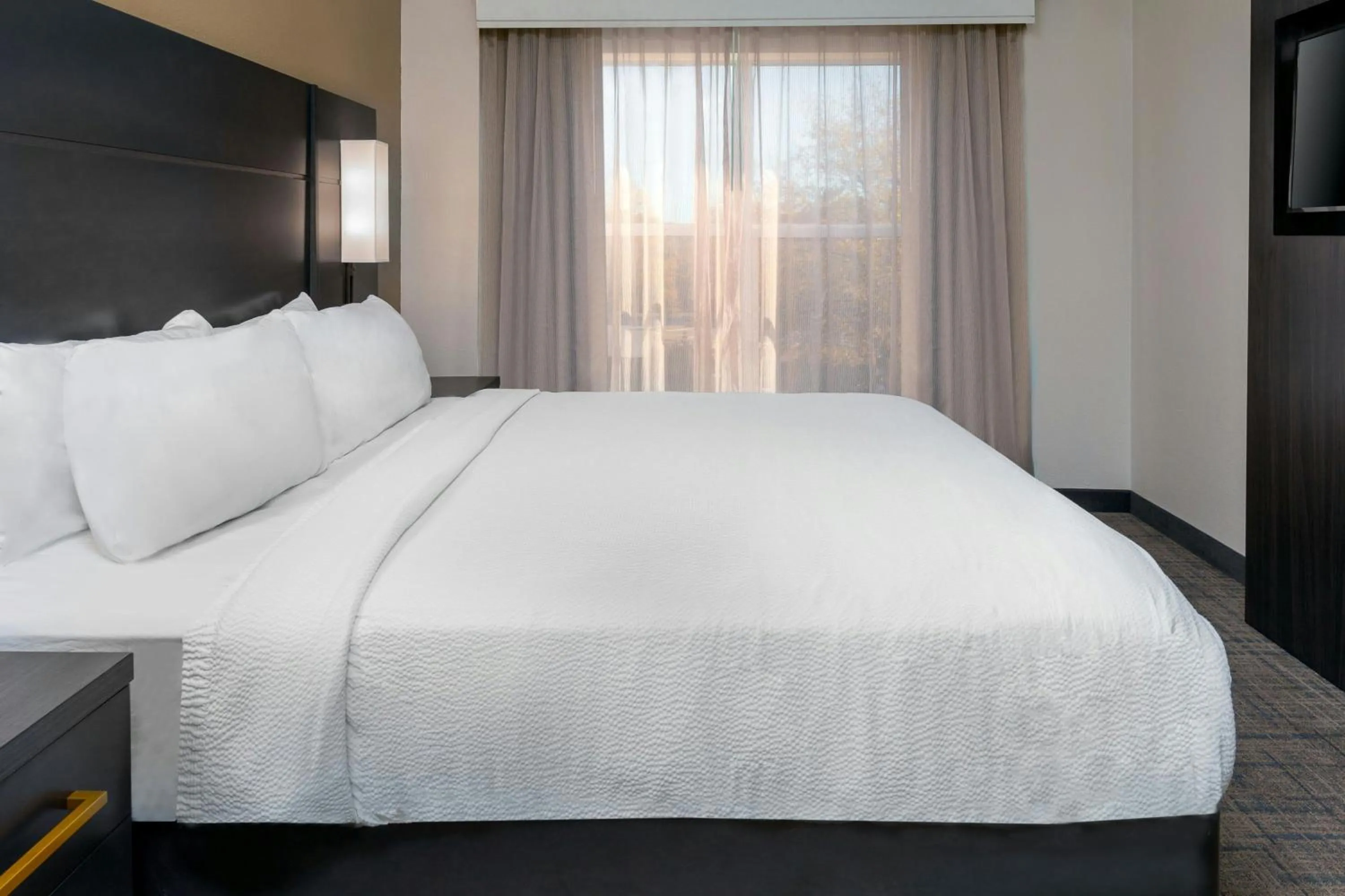 Bedroom, Bed in Residence Inn Greenville-Spartanburg Airport