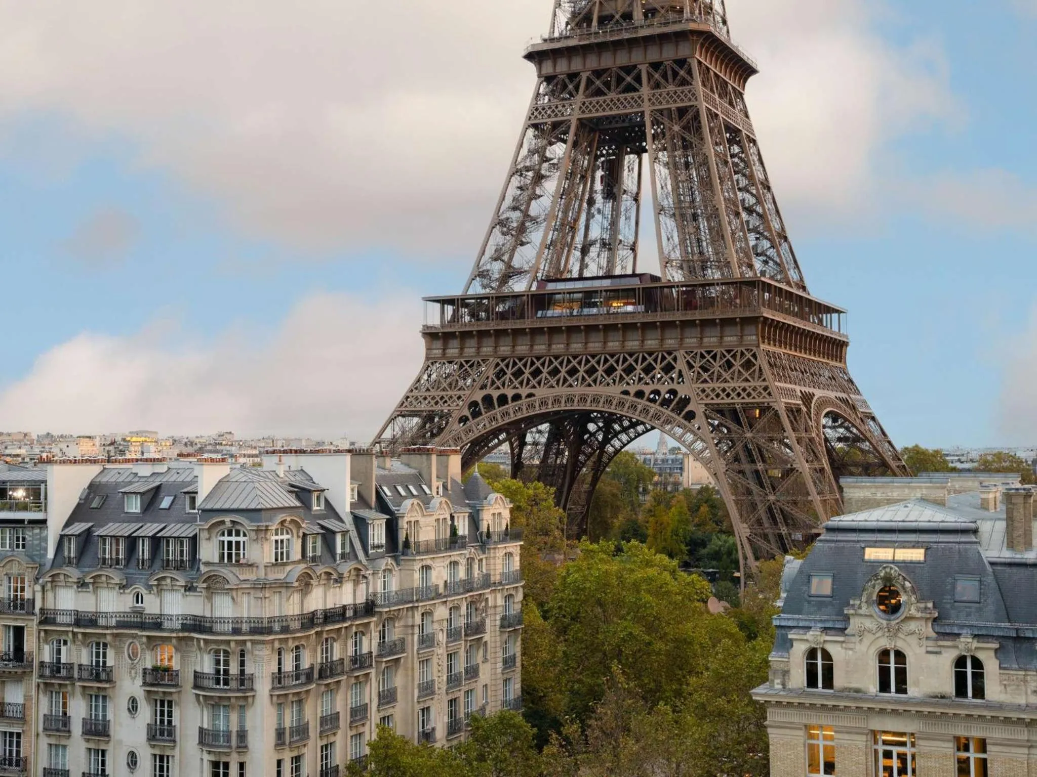 View (from property/room) in Pullman Paris Tour Eiffel
