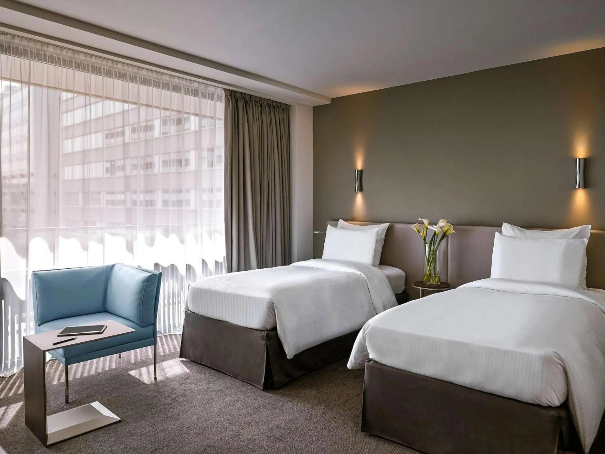 Bedroom, Bed in Pullman Paris Tour Eiffel