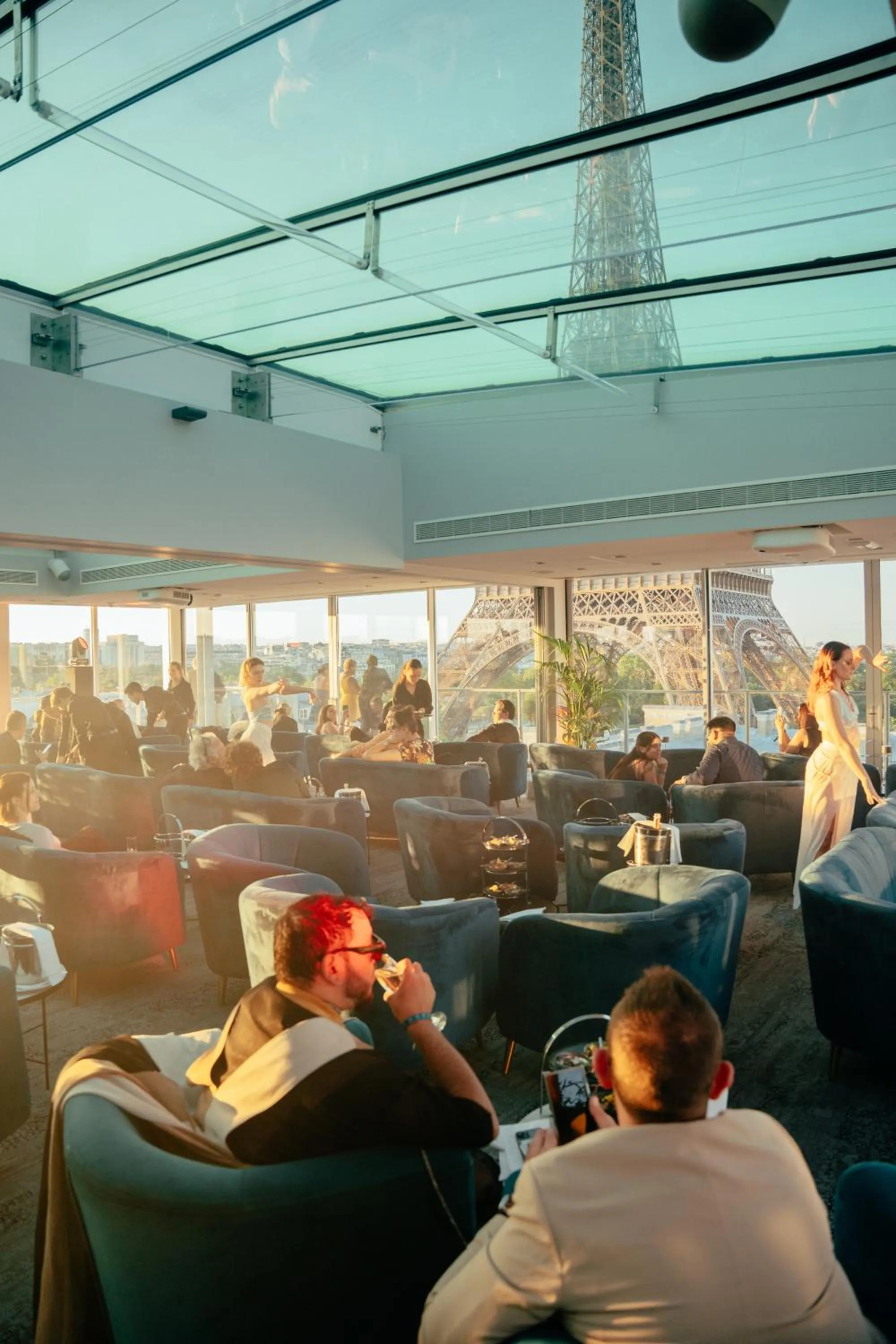 Living room in Pullman Paris Tour Eiffel