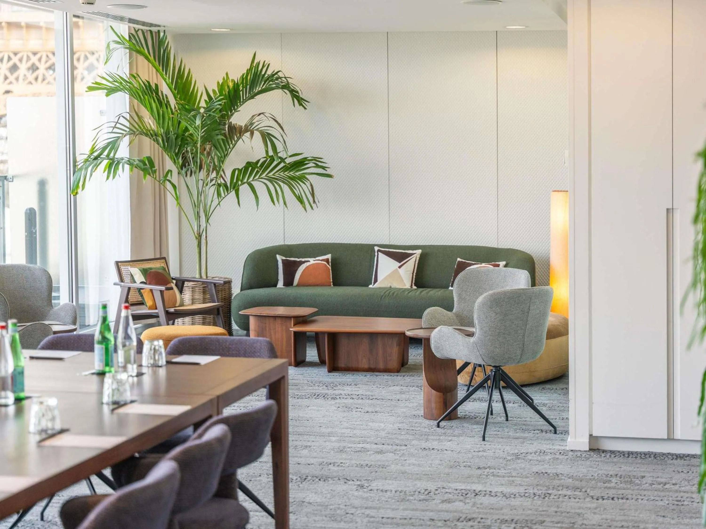 Meeting/conference room in Pullman Paris Tour Eiffel