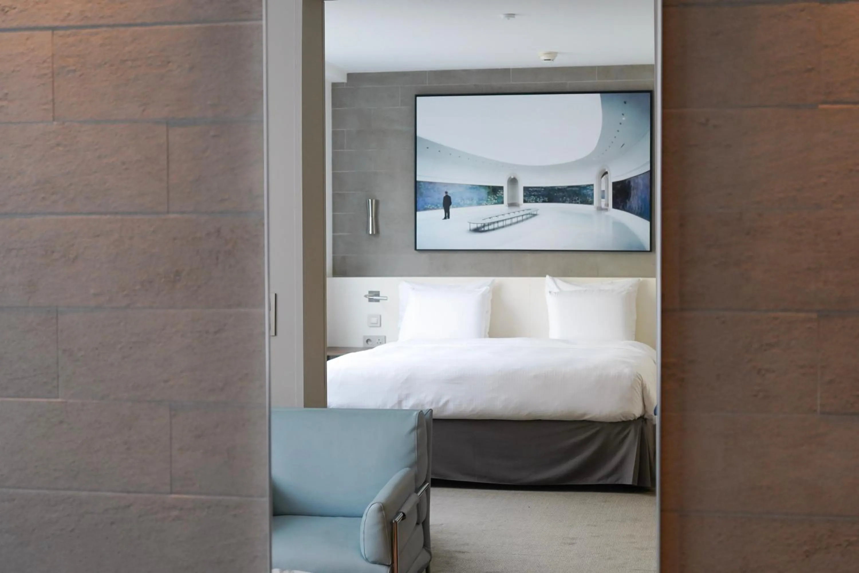 Bedroom, Bed in Pullman Paris Tour Eiffel