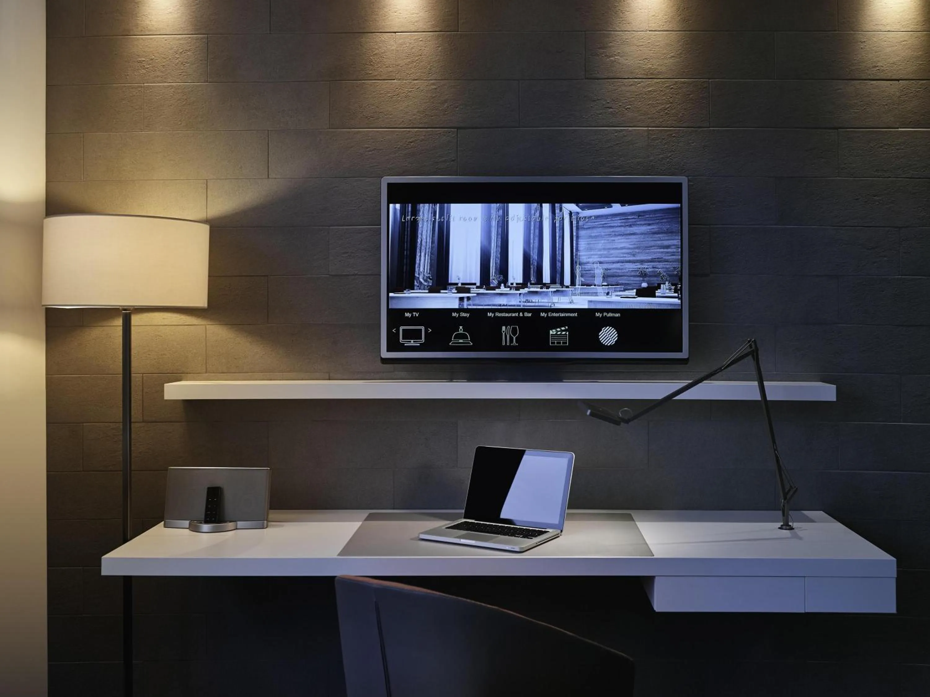 Bedroom in Pullman Paris Tour Eiffel