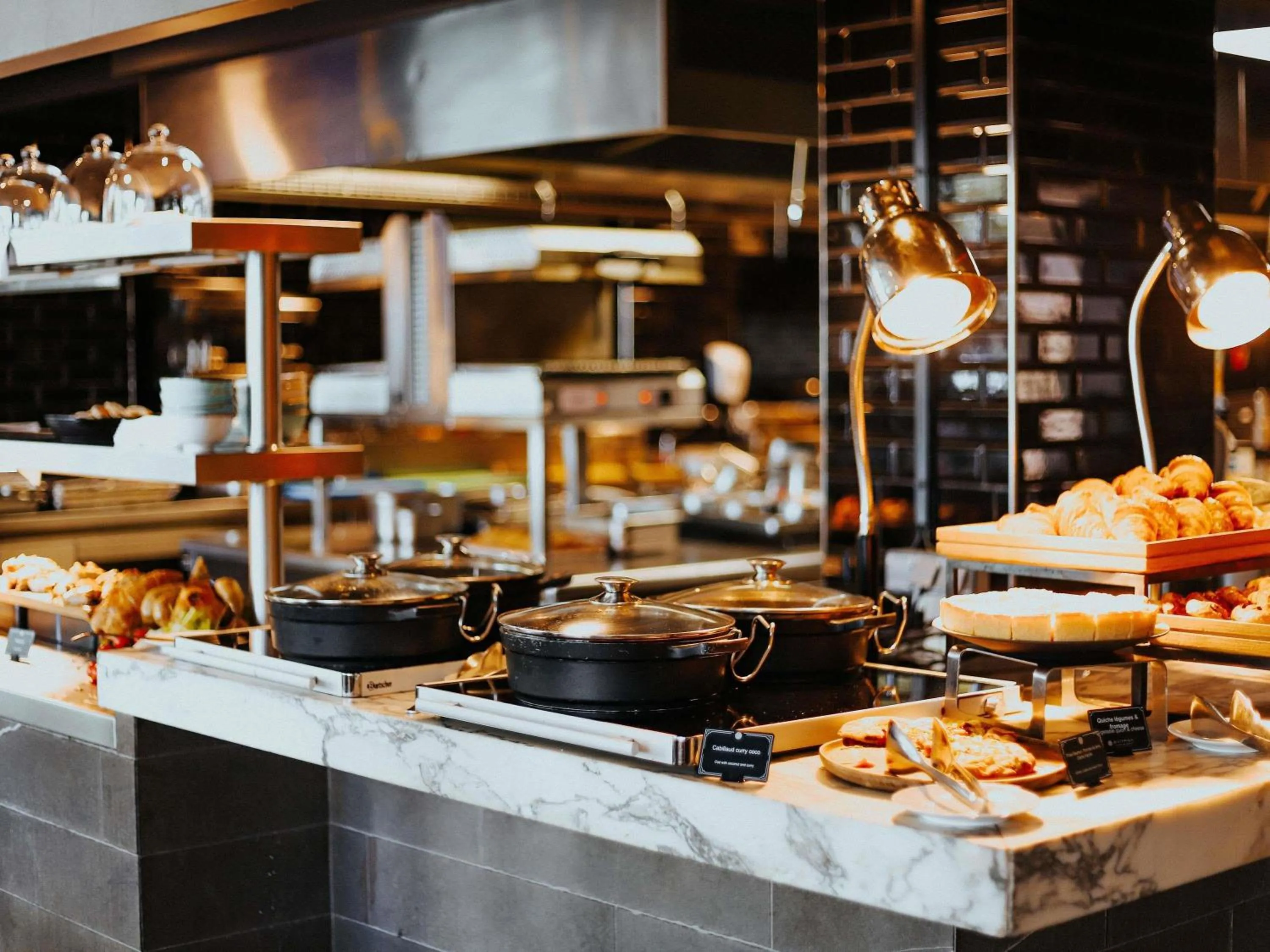 Breakfast in Pullman Paris Tour Eiffel