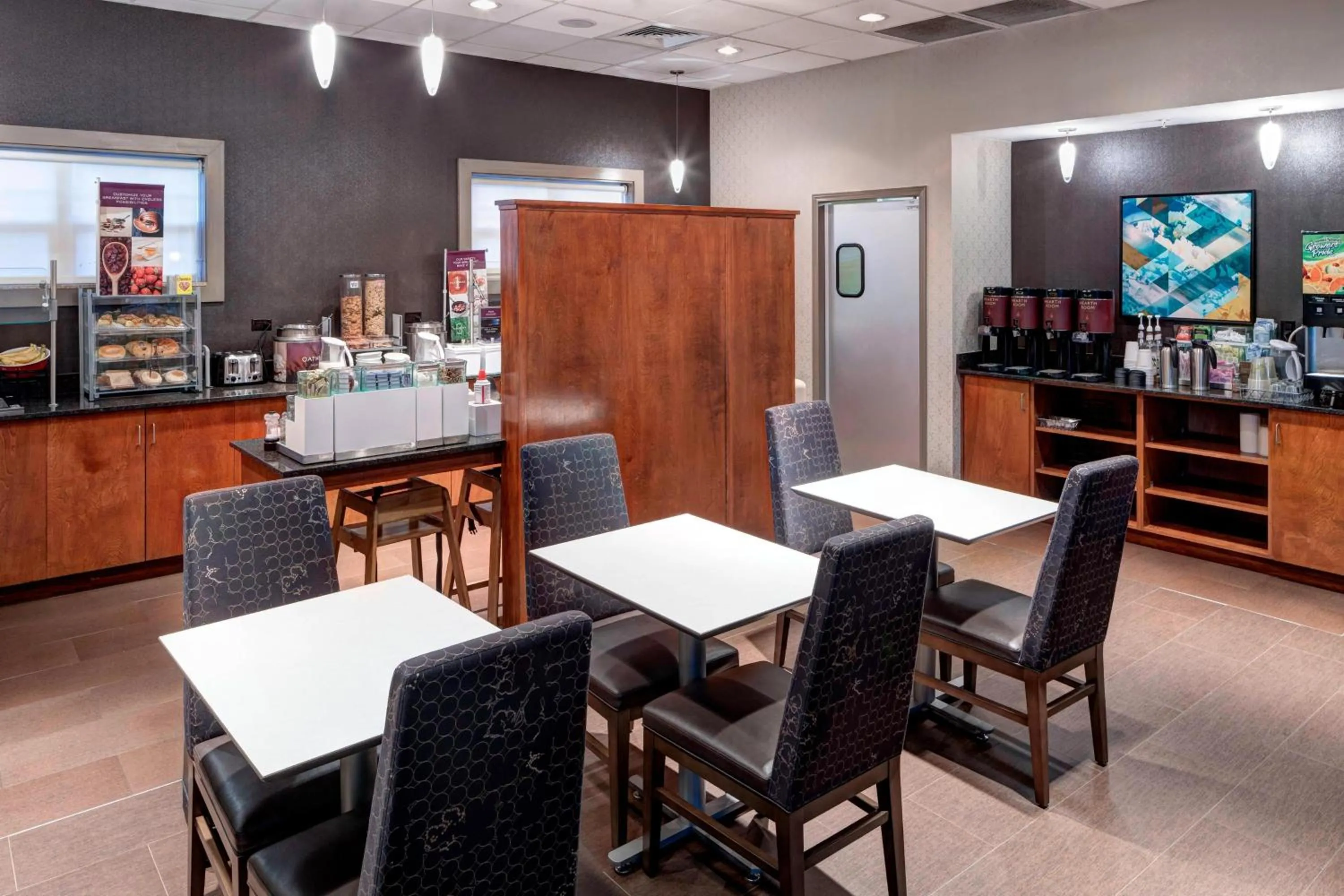 Restaurant/places to eat in Residence Inn by Marriott Hattiesburg