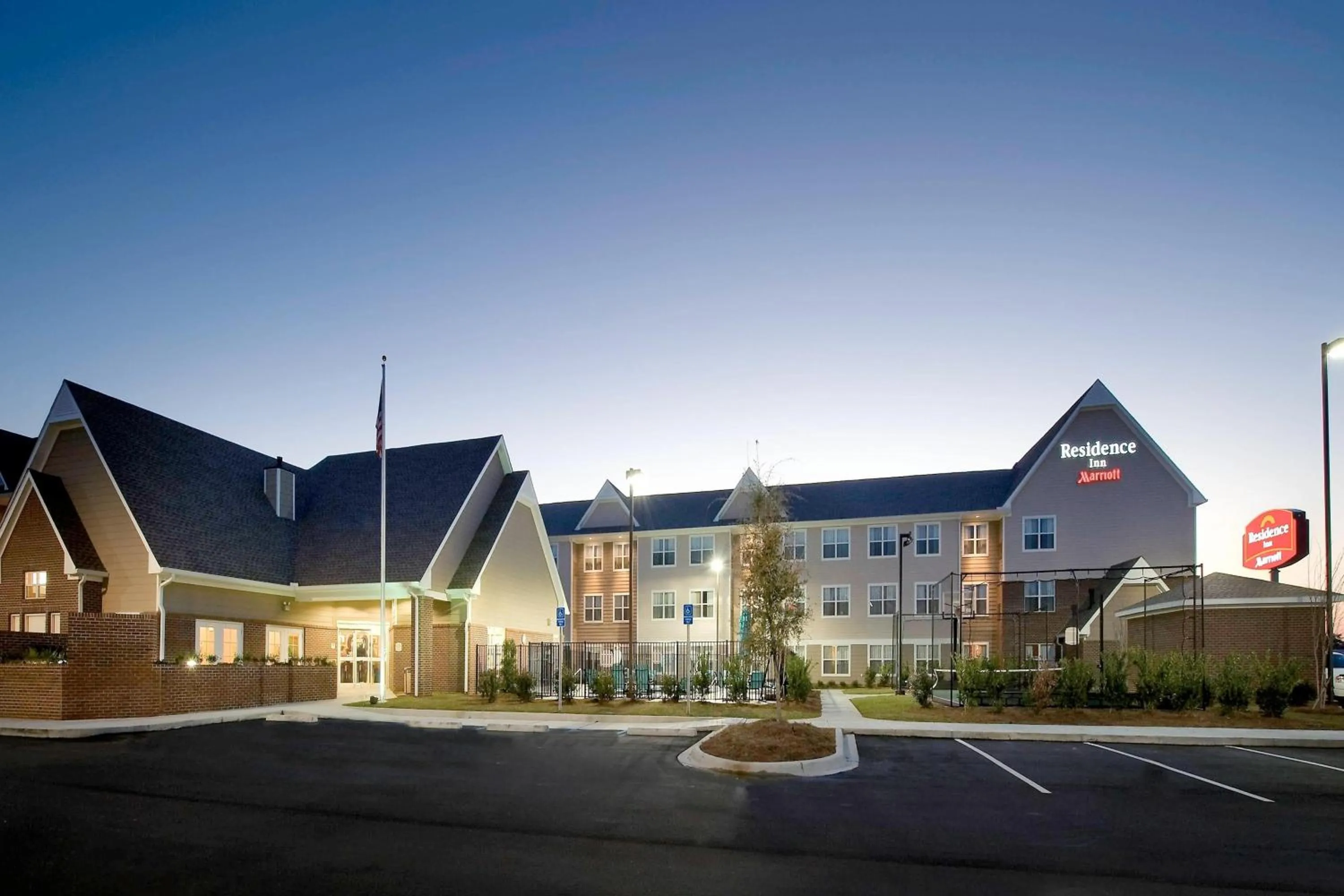 Property building in Residence Inn by Marriott Hattiesburg