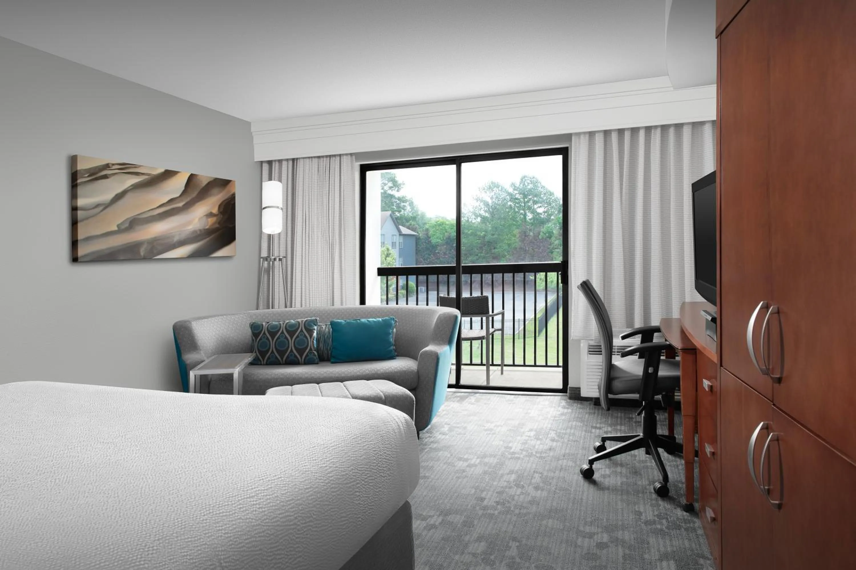 Bedroom, Bed in Courtyard by Marriott Hattiesburg