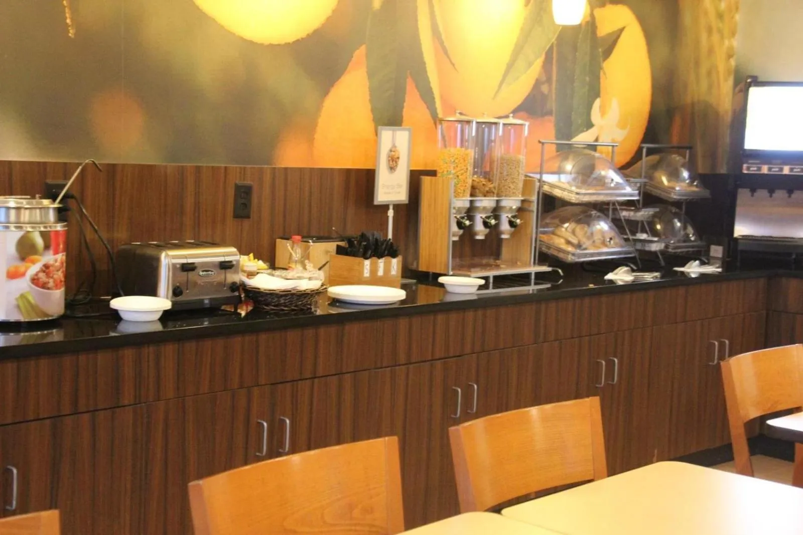 Coffee/tea facilities in Baymont by Wyndham Chambersburg