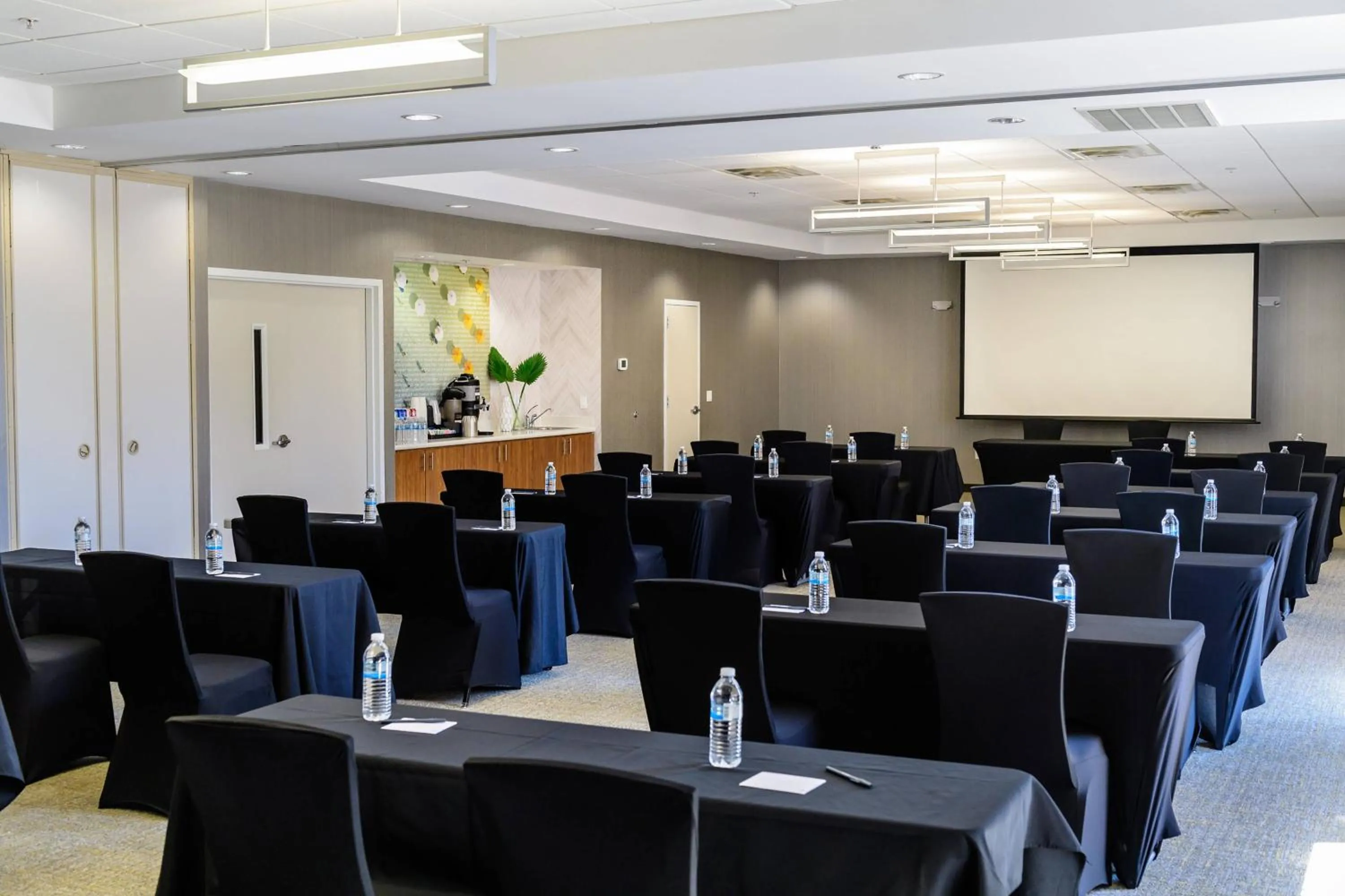 Meeting/conference room in SpringHill Suites Houston NASA/Seabrook