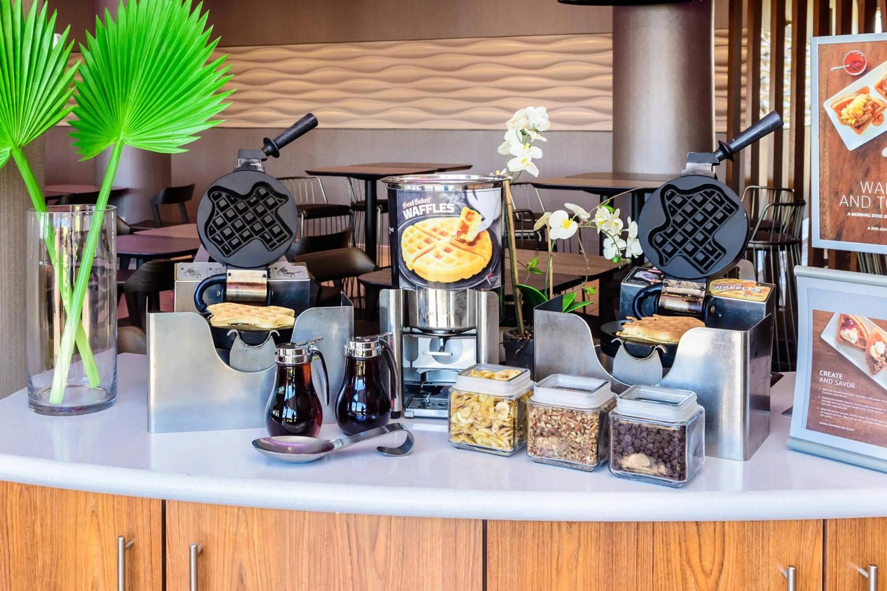 Lounge or bar in SpringHill Suites Houston NASA/Seabrook