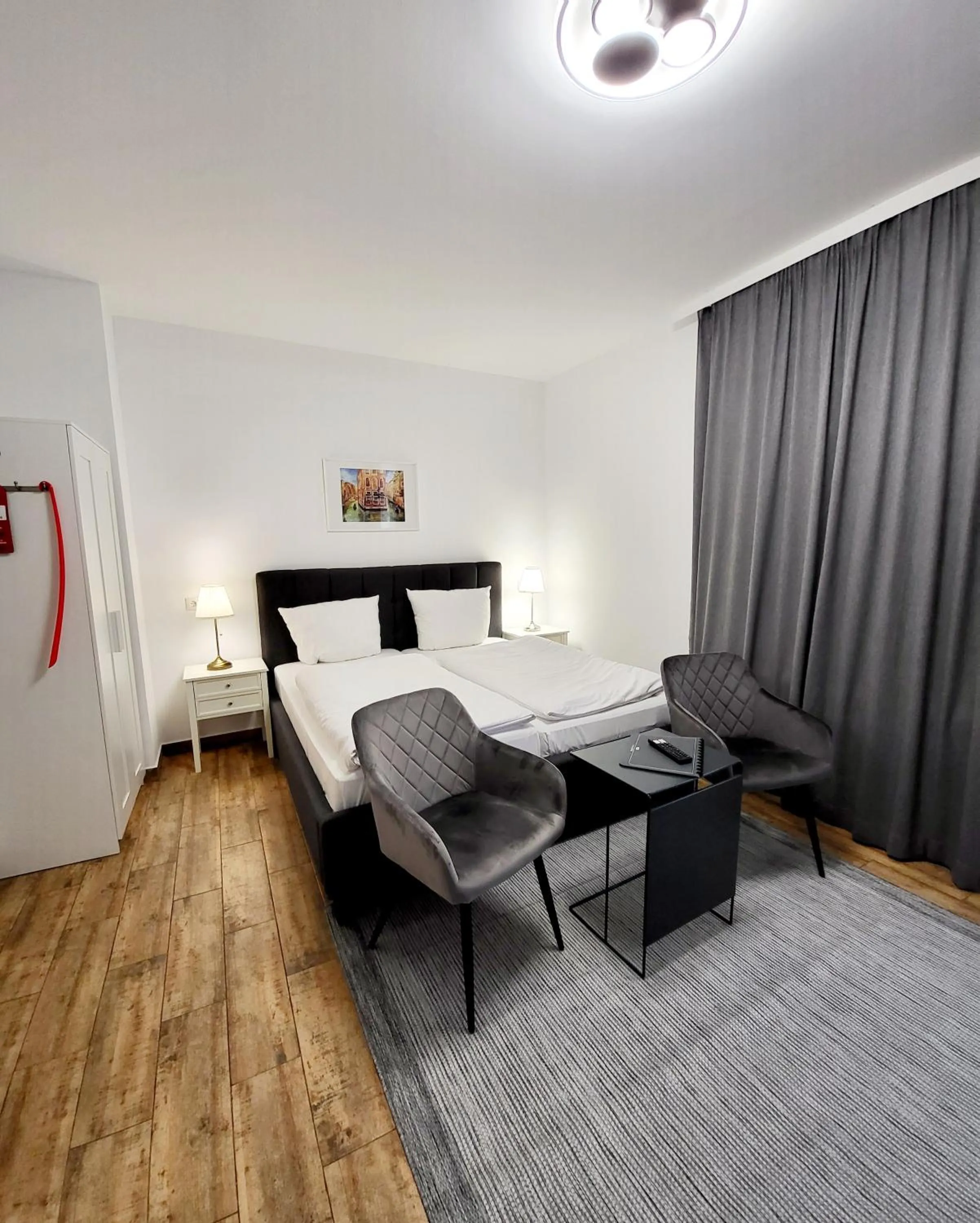 Photo of the whole room, Bed in Marcel Apartments Leipzig