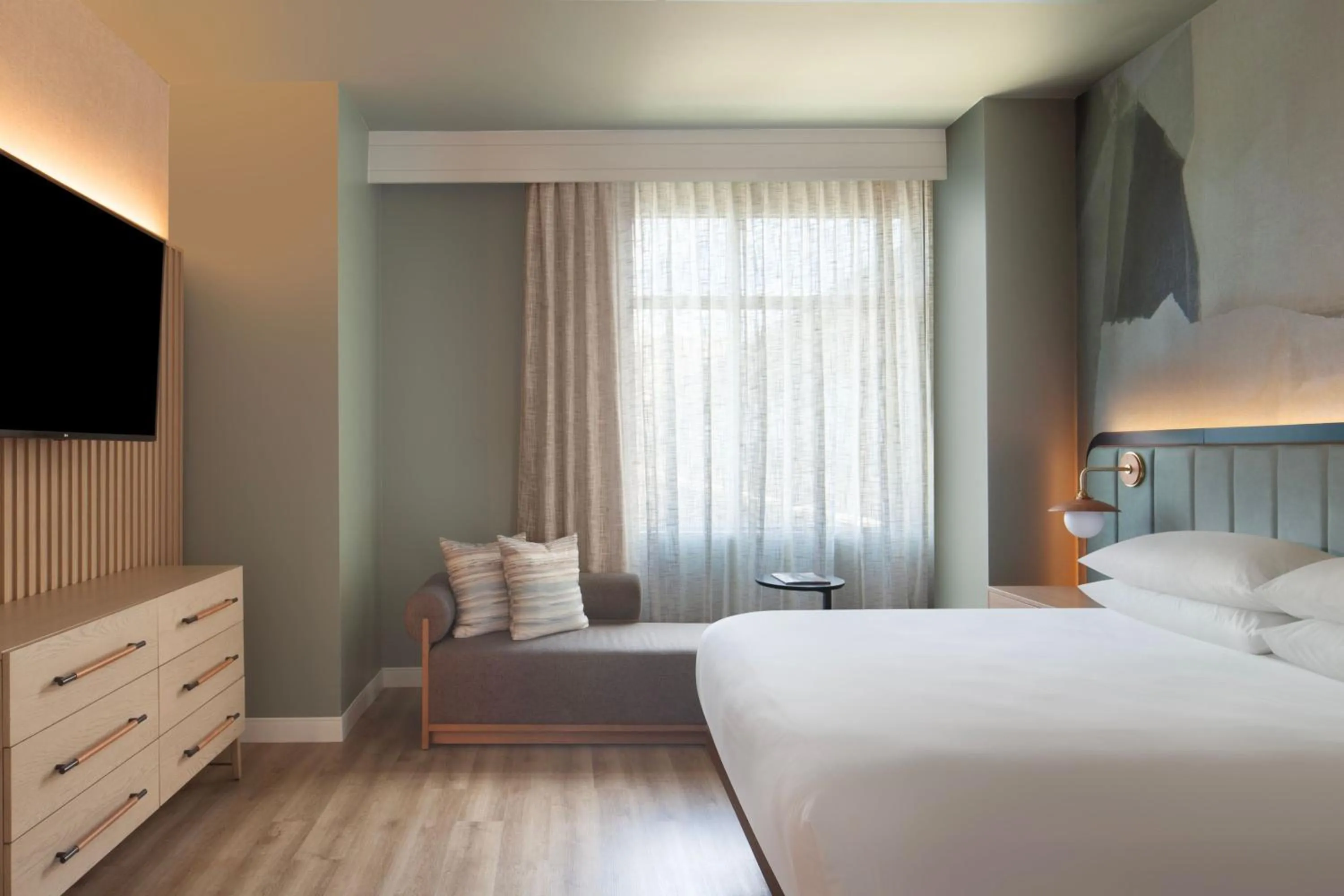 Photo of the whole room, Bed in Houston Marriott Sugar Land