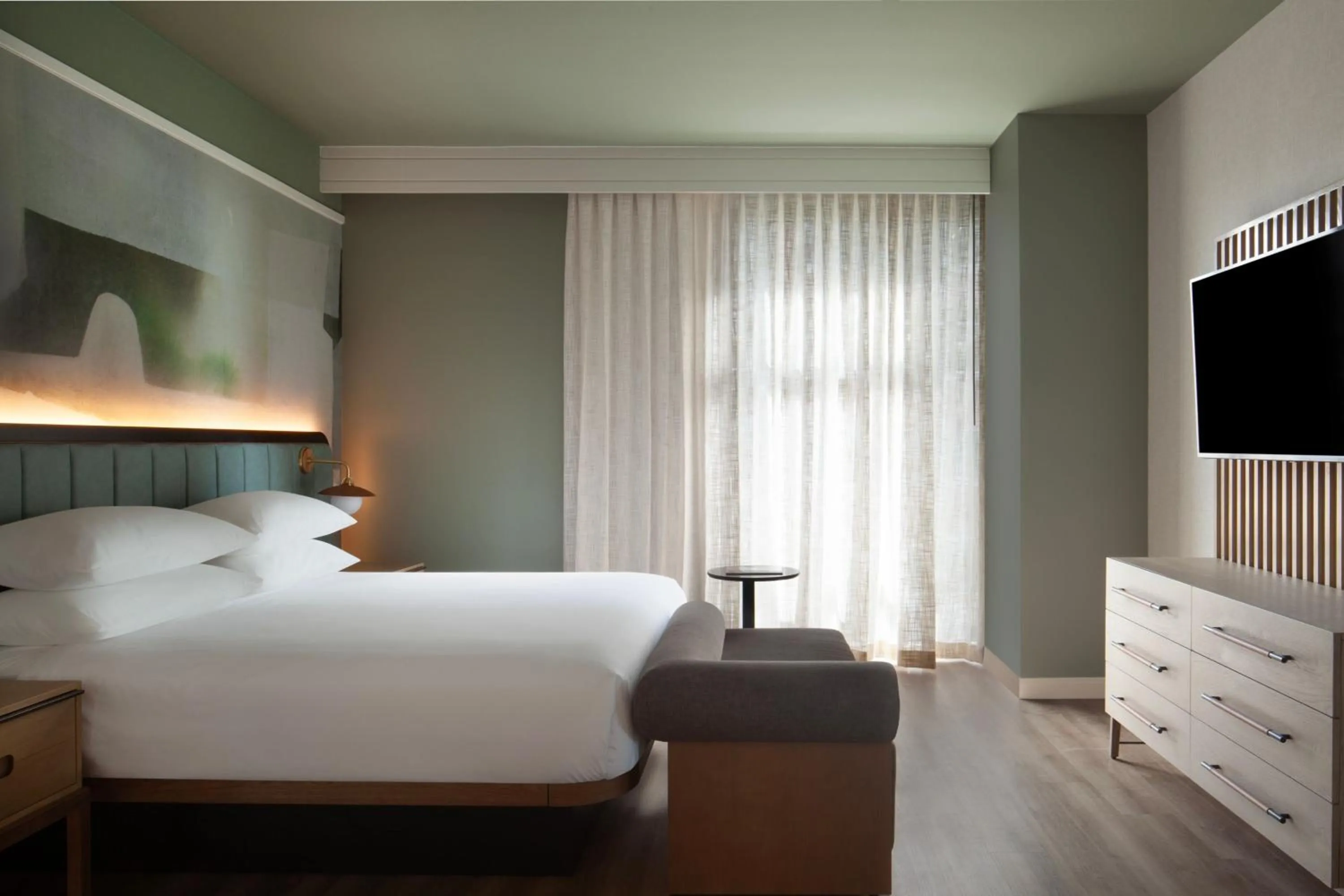 Photo of the whole room, Bed in Houston Marriott Sugar Land