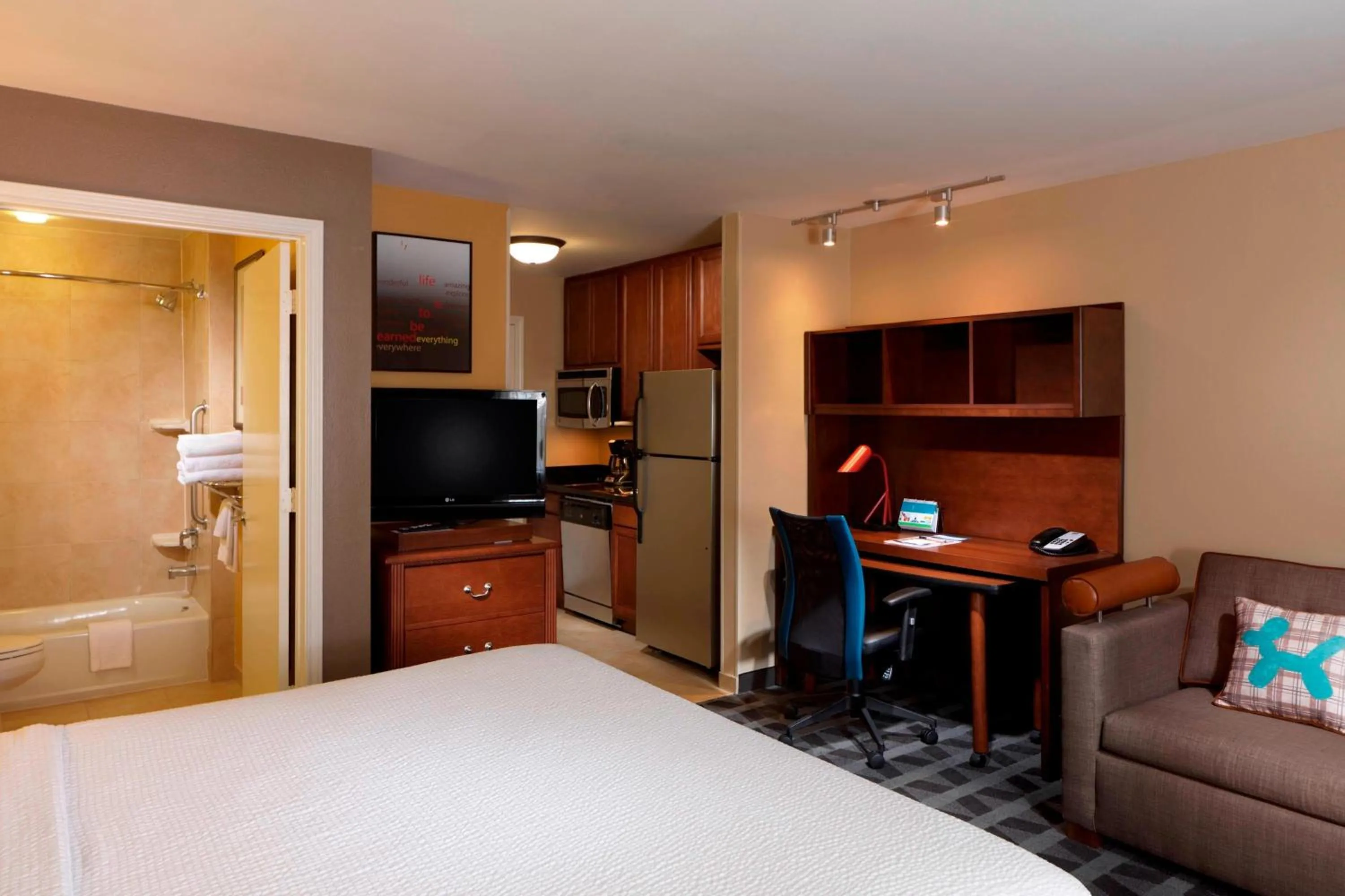 Photo of the whole room, Bed in TownePlace Suites Houston North/Shenandoah