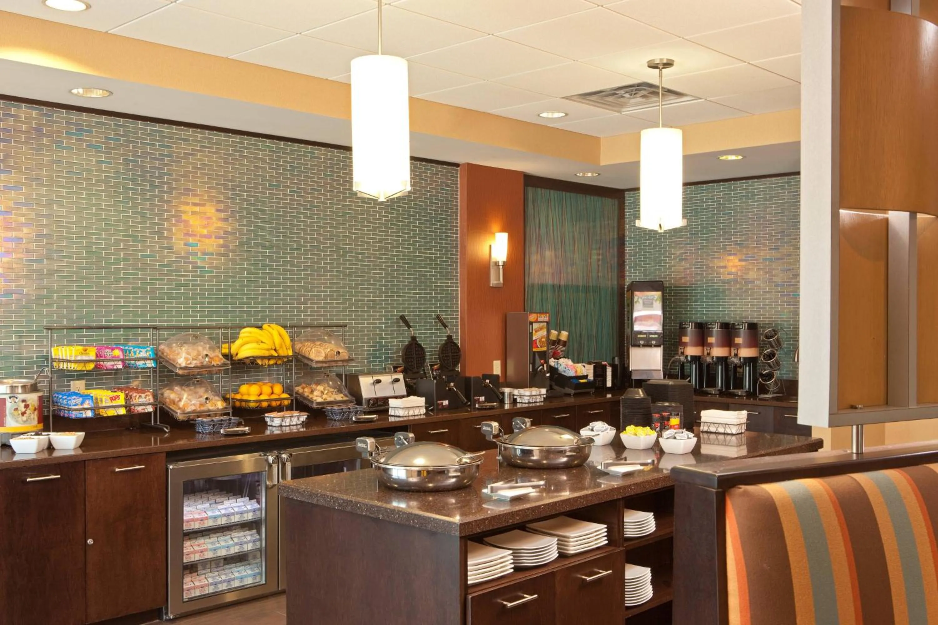 Breakfast in SpringHill Suites by Marriott Tarrytown Westchester County