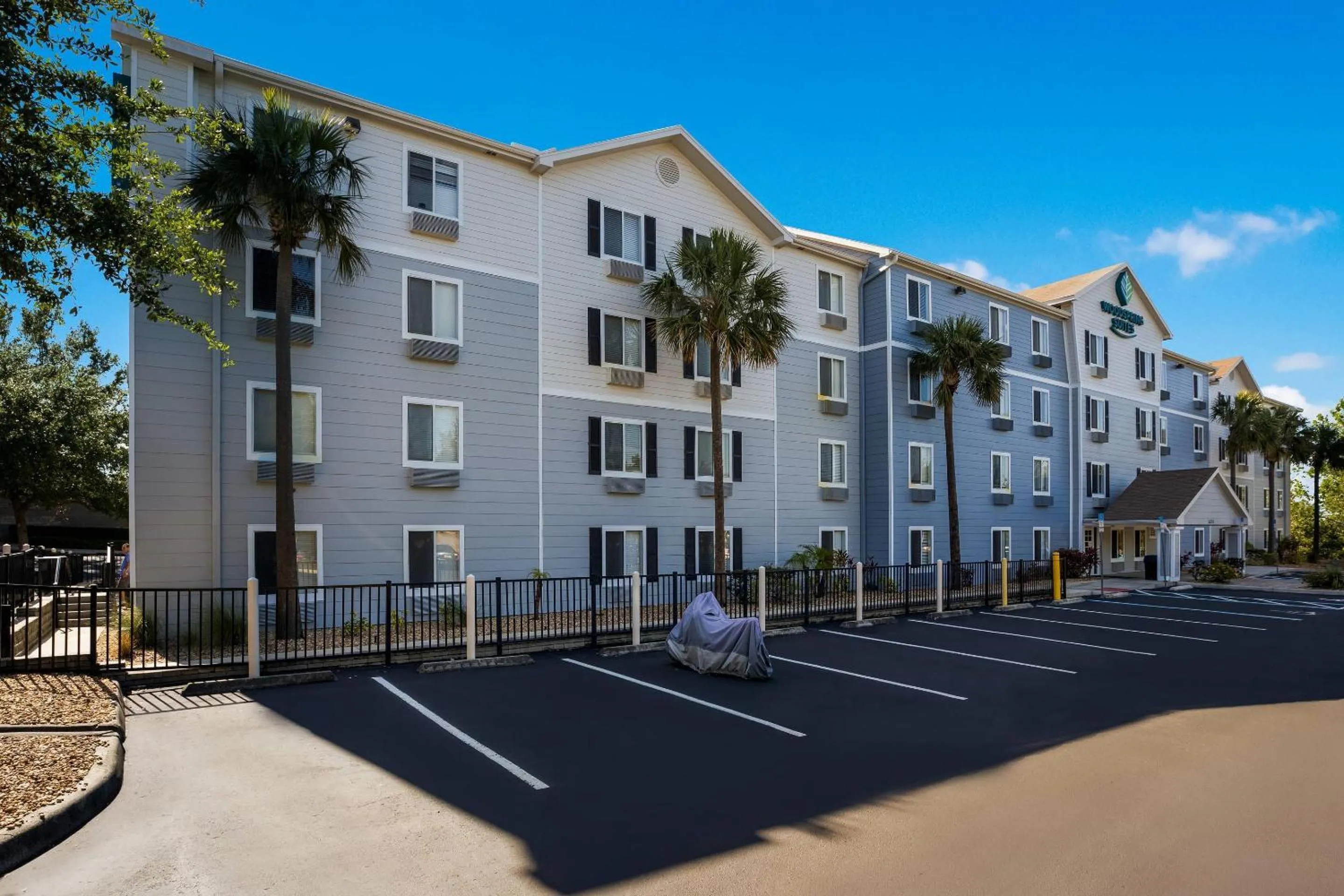 Property building in WoodSpring Suites Orlando West - Clermont