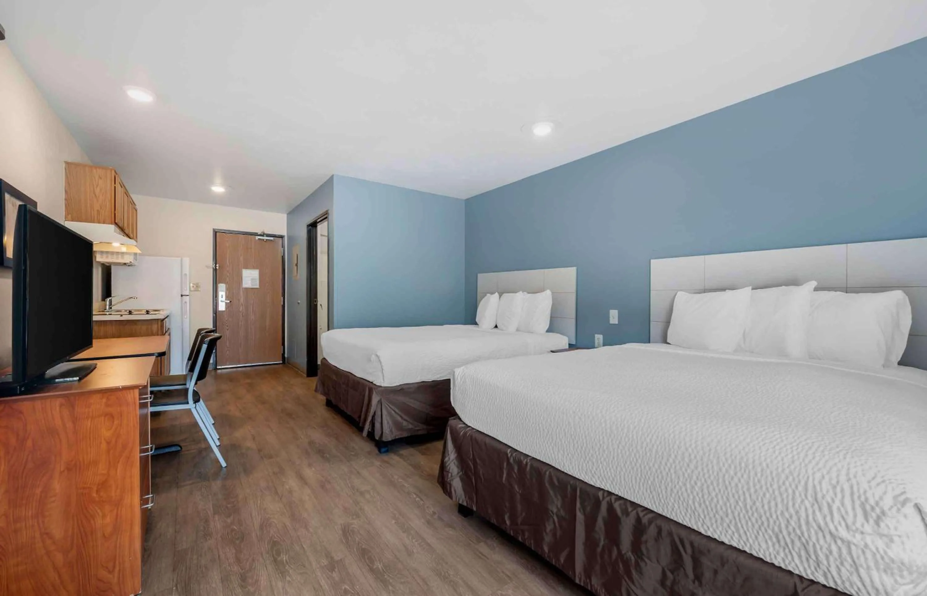 Bedroom, Bed in Extended Stay America Select Suites - Orlando - East