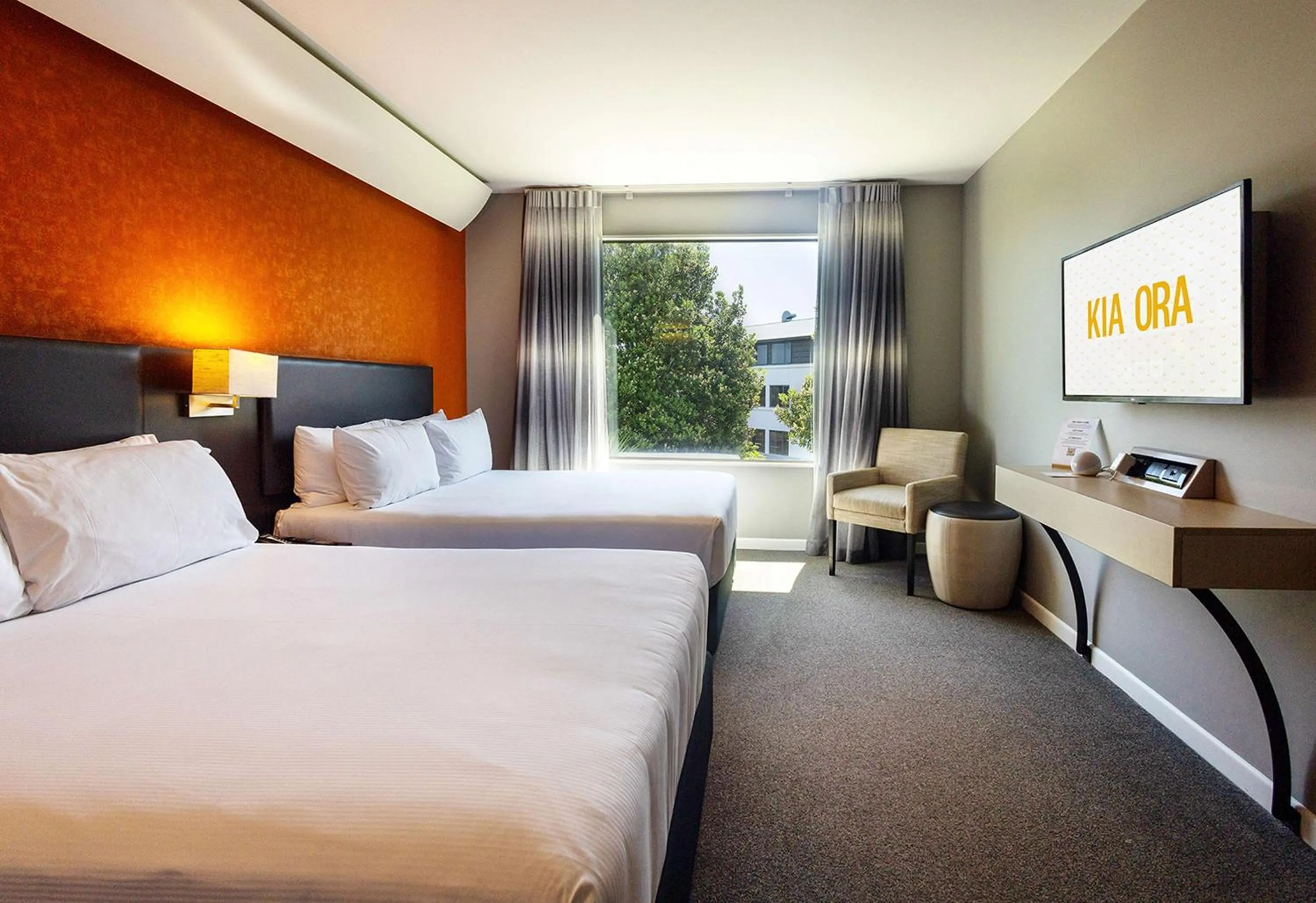 Bedroom, Bed in Sudima Auckland Airport